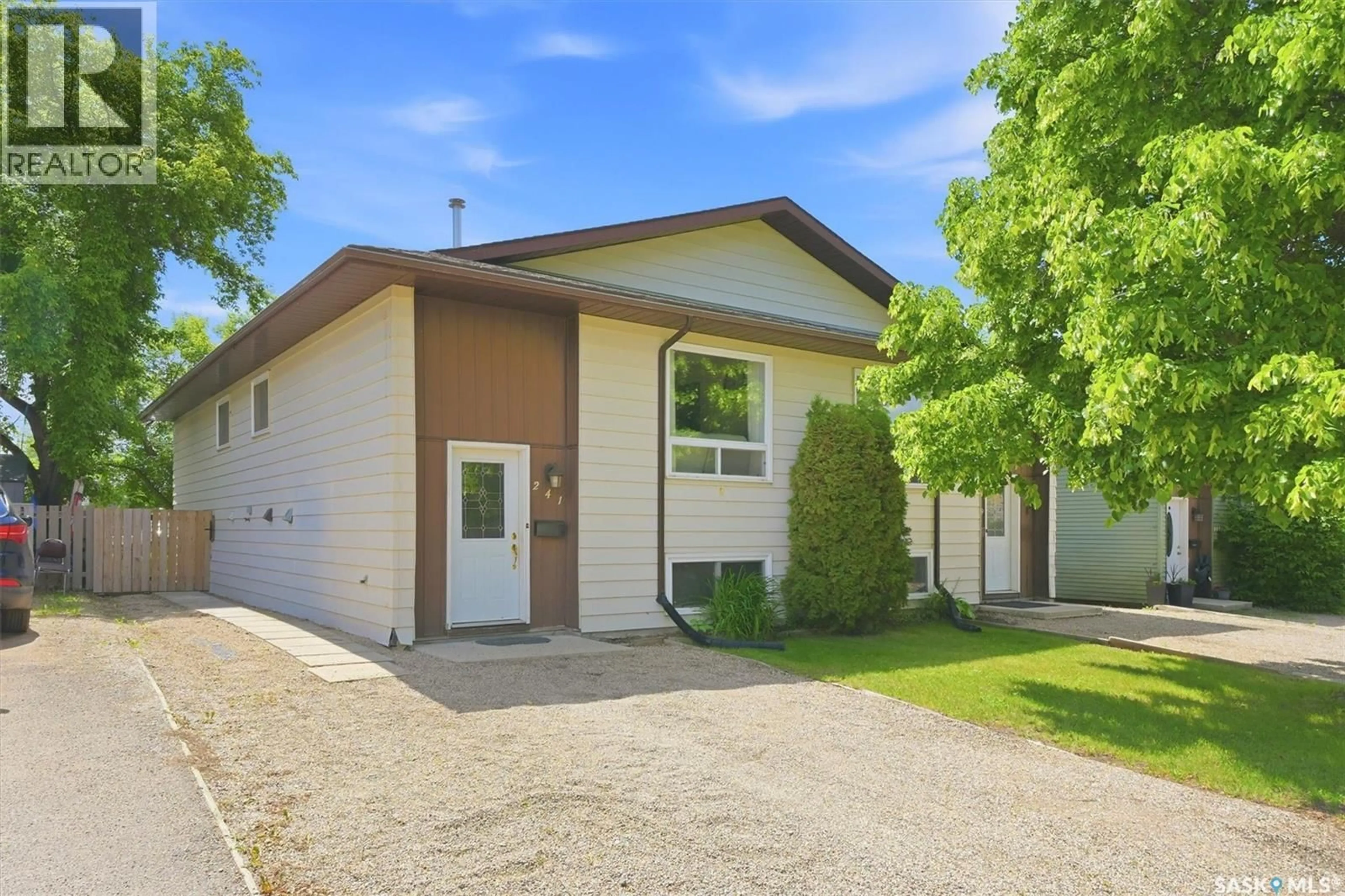 Unknown for 241-239 MOLLOY STREET, Saskatoon Saskatchewan S7K6J3