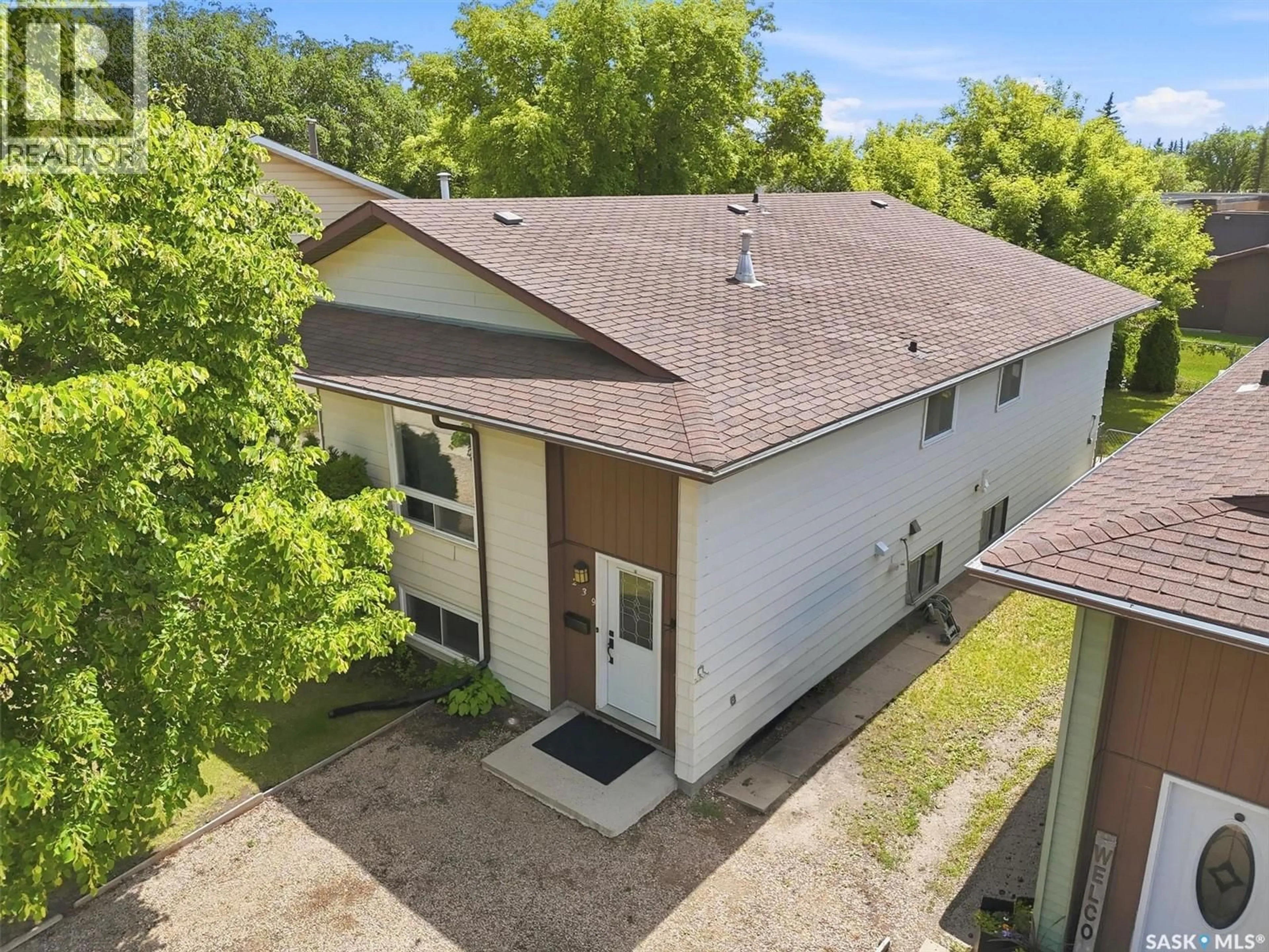 Unknown for 241-239 MOLLOY STREET, Saskatoon Saskatchewan S7K6J3
