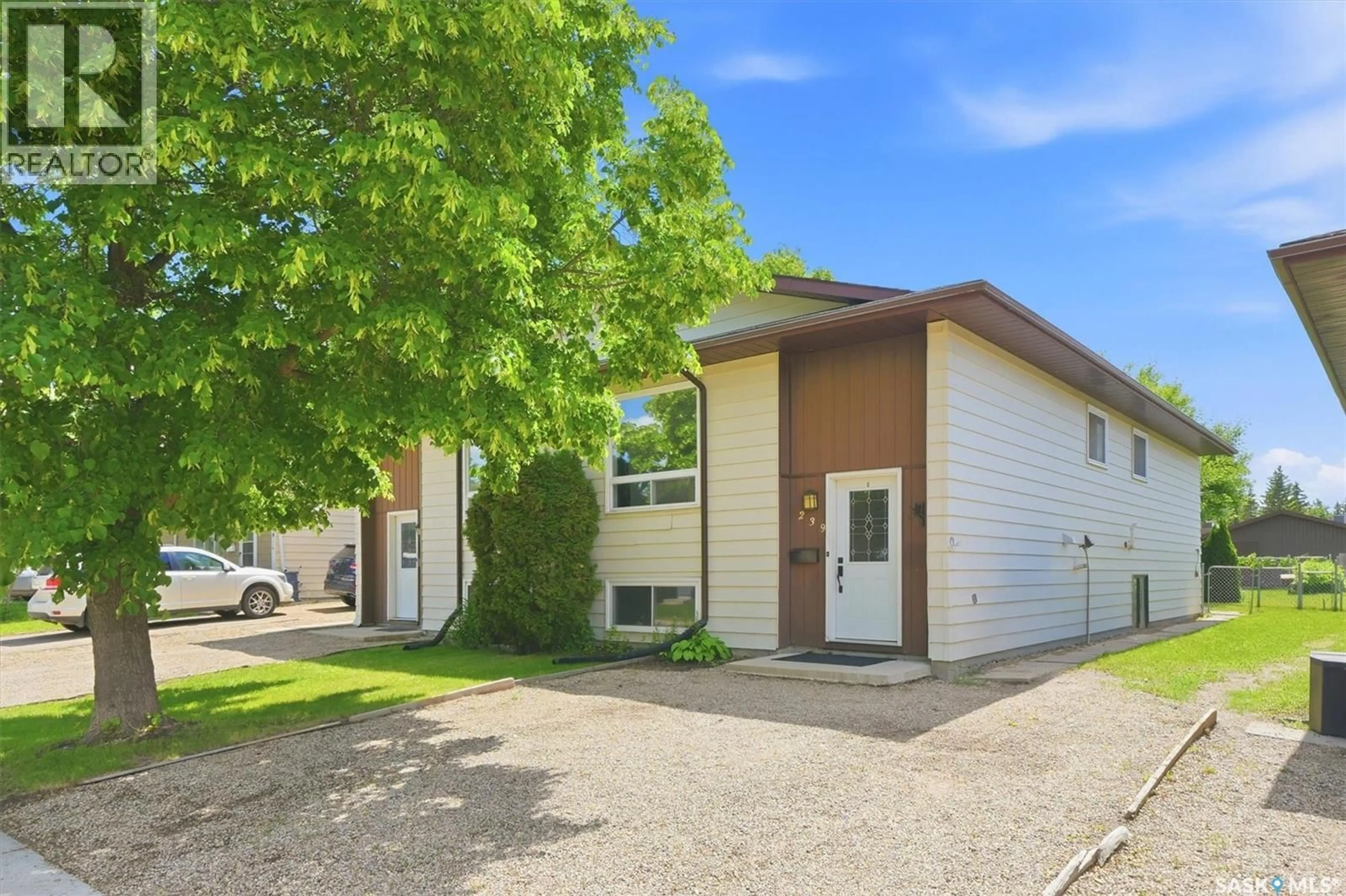 Unknown for 241-239 MOLLOY STREET, Saskatoon Saskatchewan S7K6J3