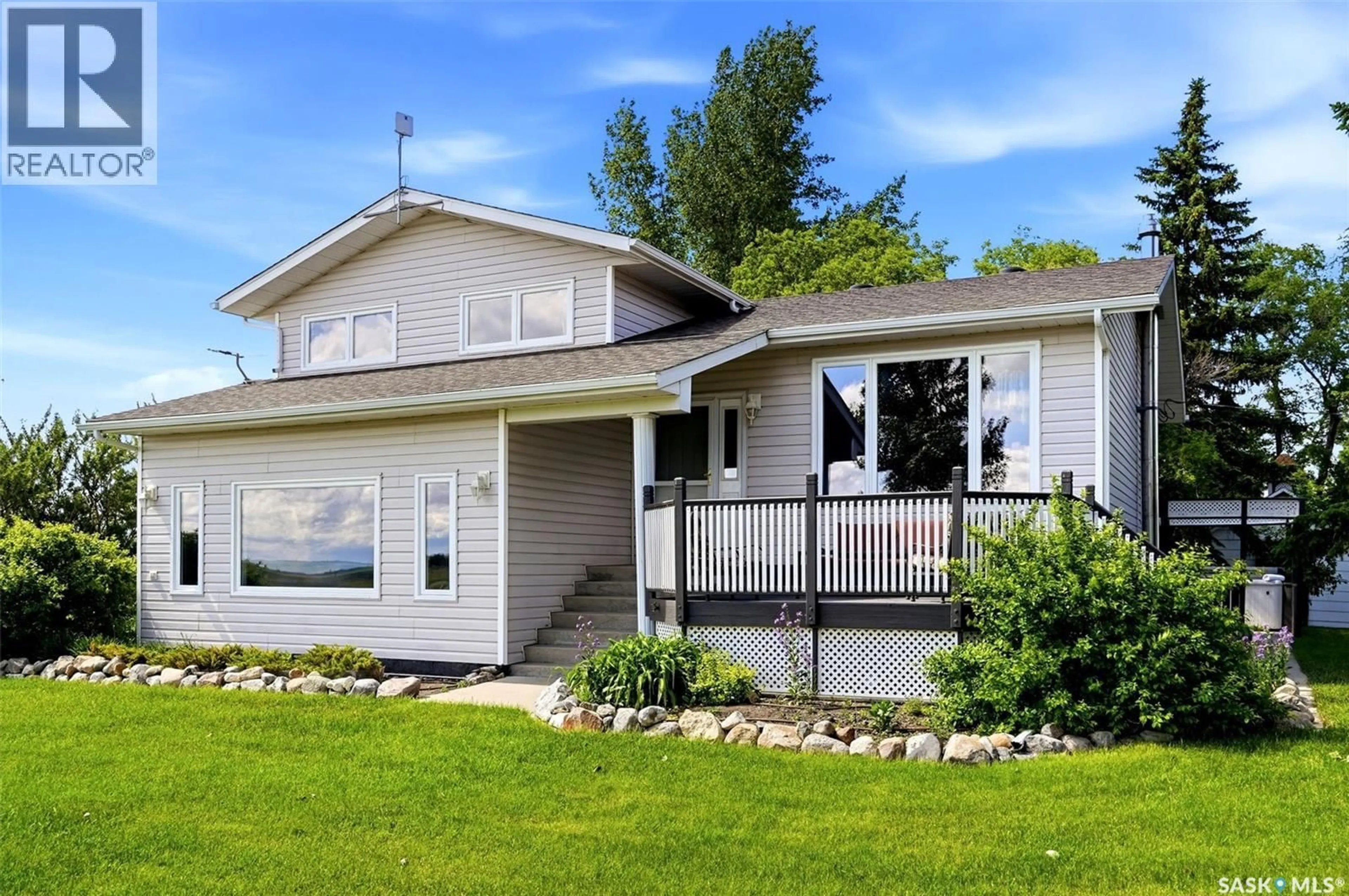 Home with vinyl exterior material, unknown for DRAKE ACREAGE, Lumsden Rm No. 189 Saskatchewan S4P2Z1