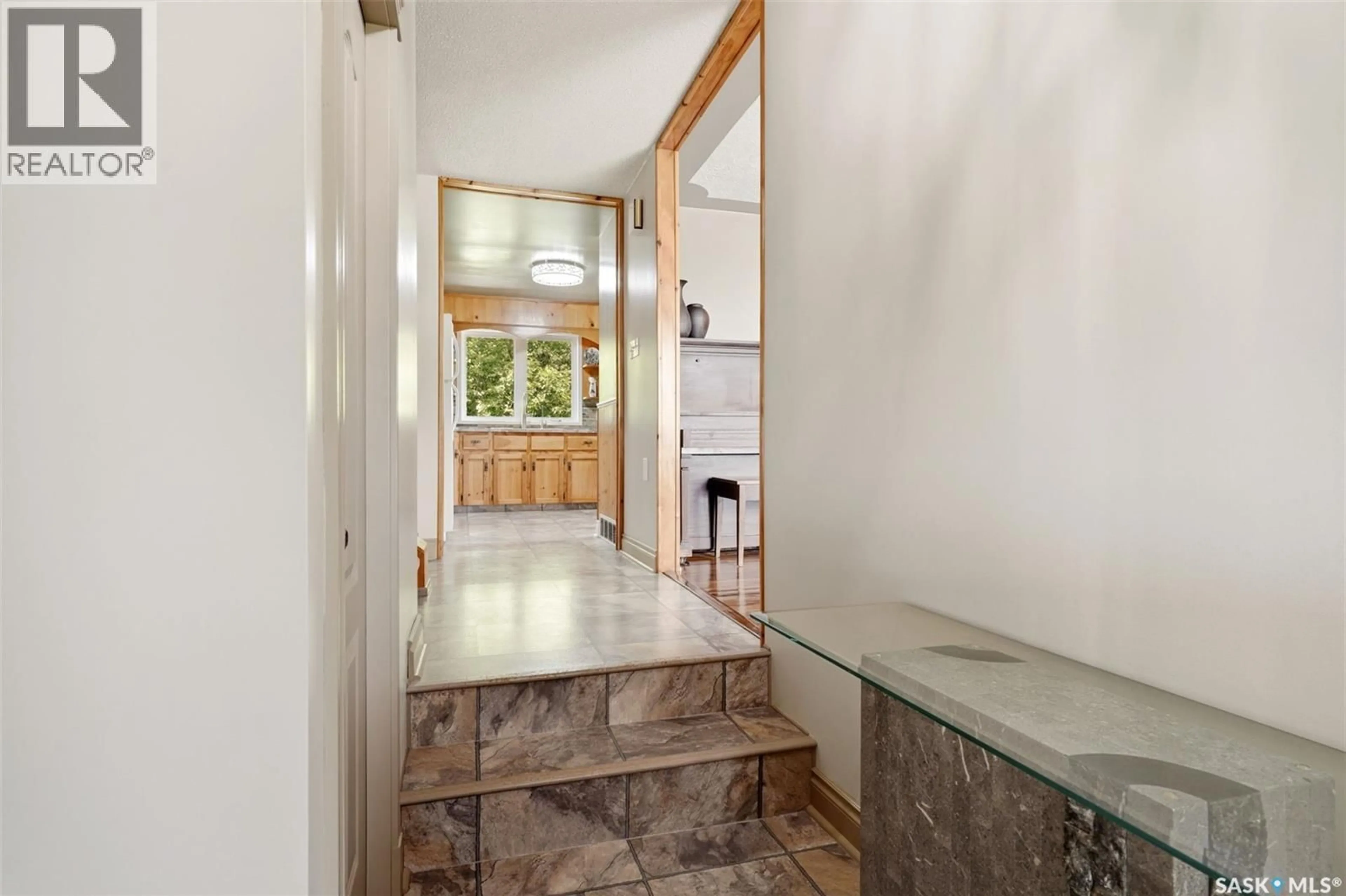 Indoor entryway for DRAKE ACREAGE, Lumsden Rm No. 189 Saskatchewan S4P2Z1