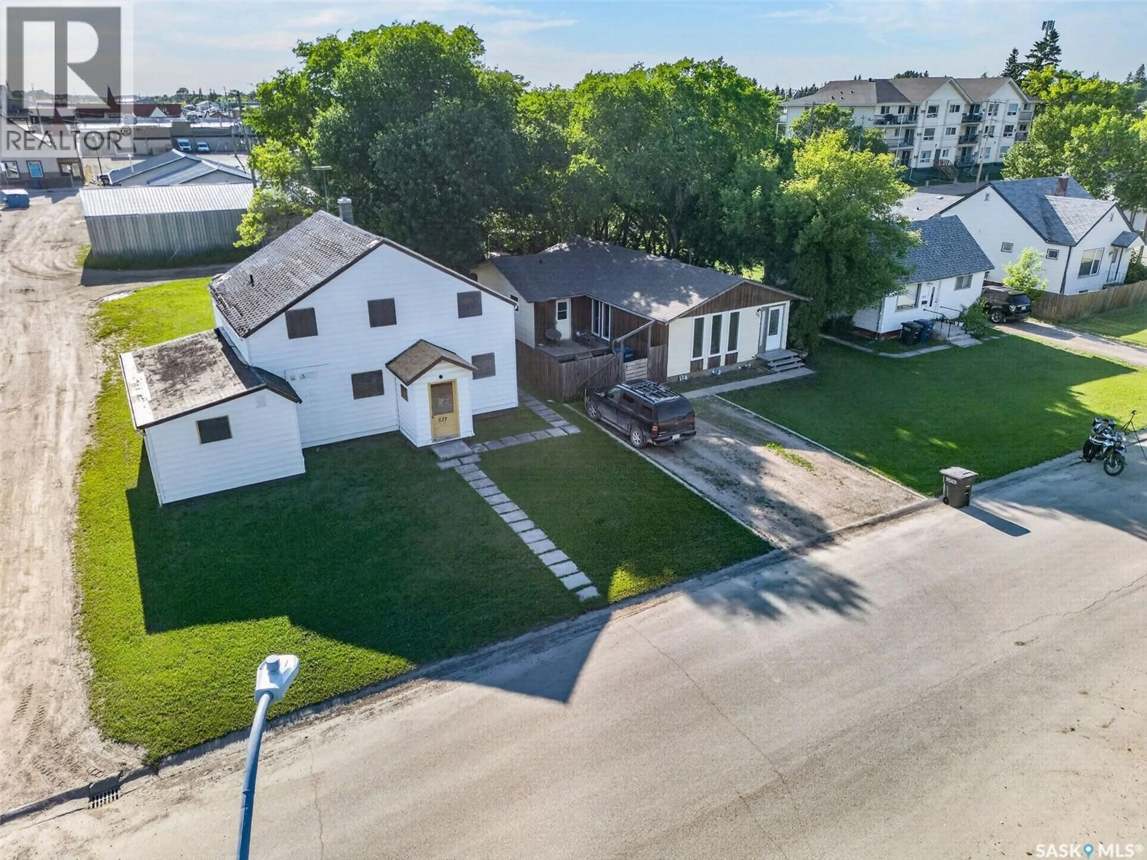 A pic from outside/outdoor area/front of a property/back of a property/a pic from drone, street for 527-531-535 6TH STREET, Humboldt Saskatchewan S0K2A0