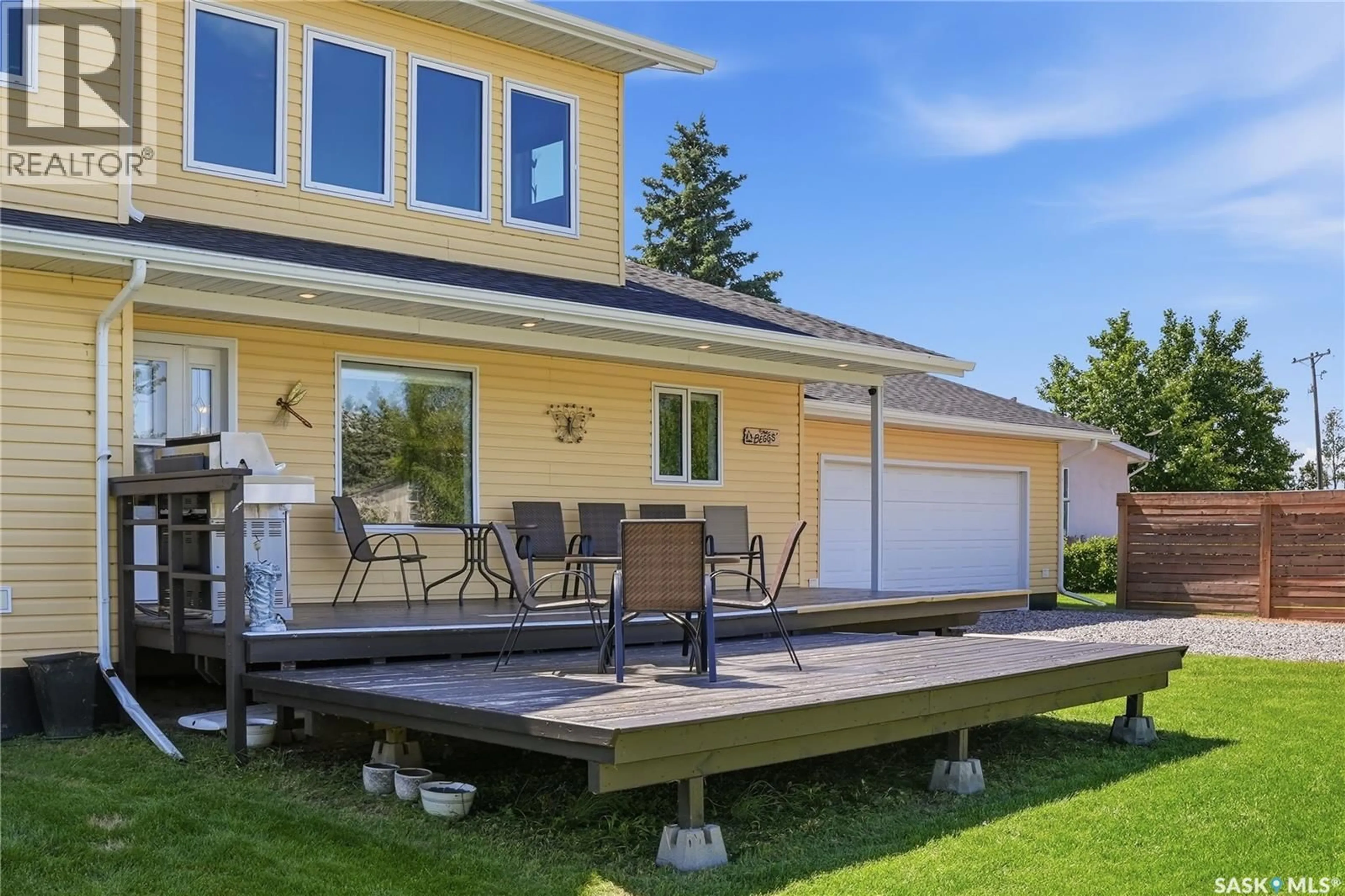 Patio, water/lake/river/ocean view for 4 MARINA DRIVE, Candle Lake Saskatchewan S0J3E0
