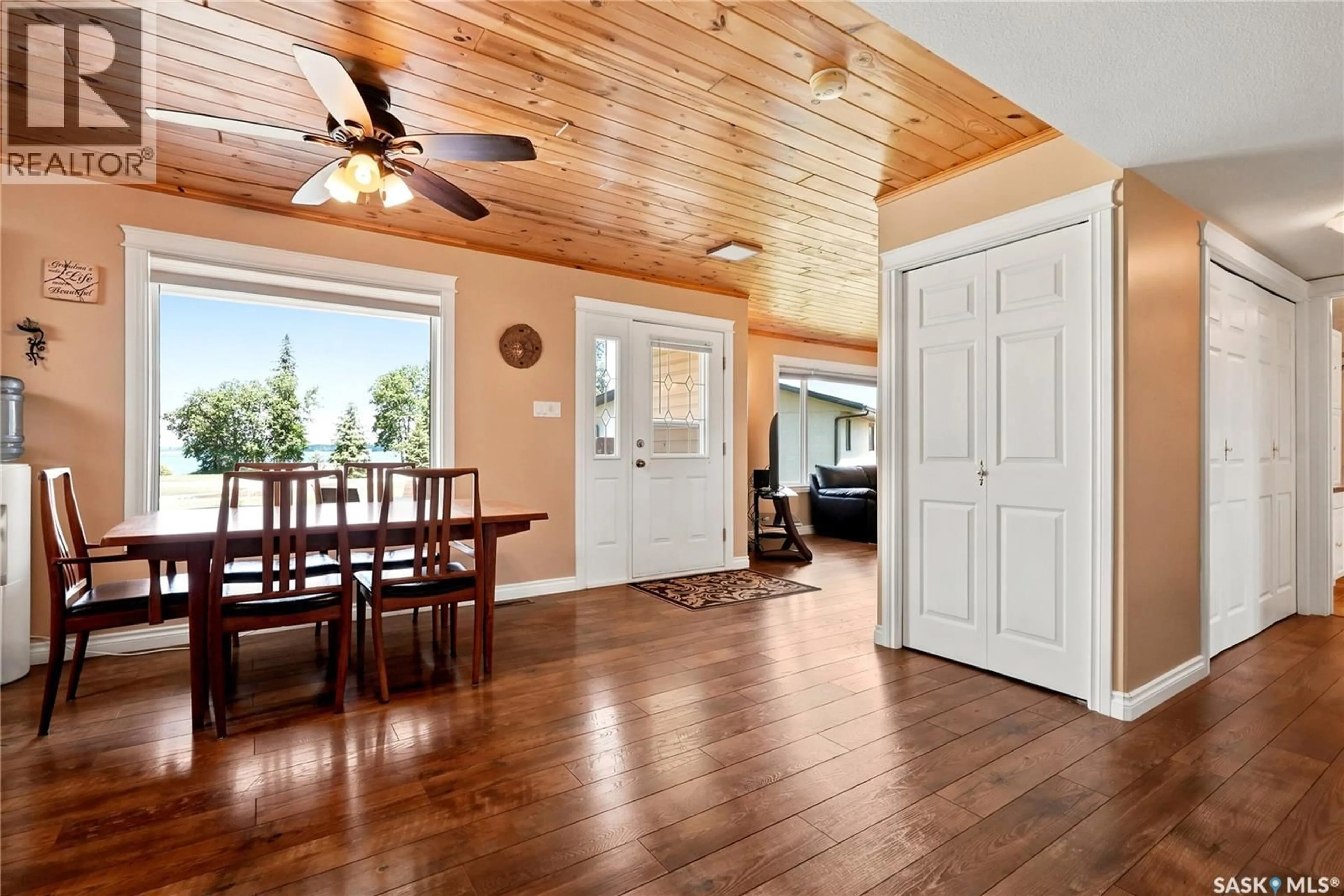 Indoor entryway for 4 MARINA DRIVE, Candle Lake Saskatchewan S0J3E0