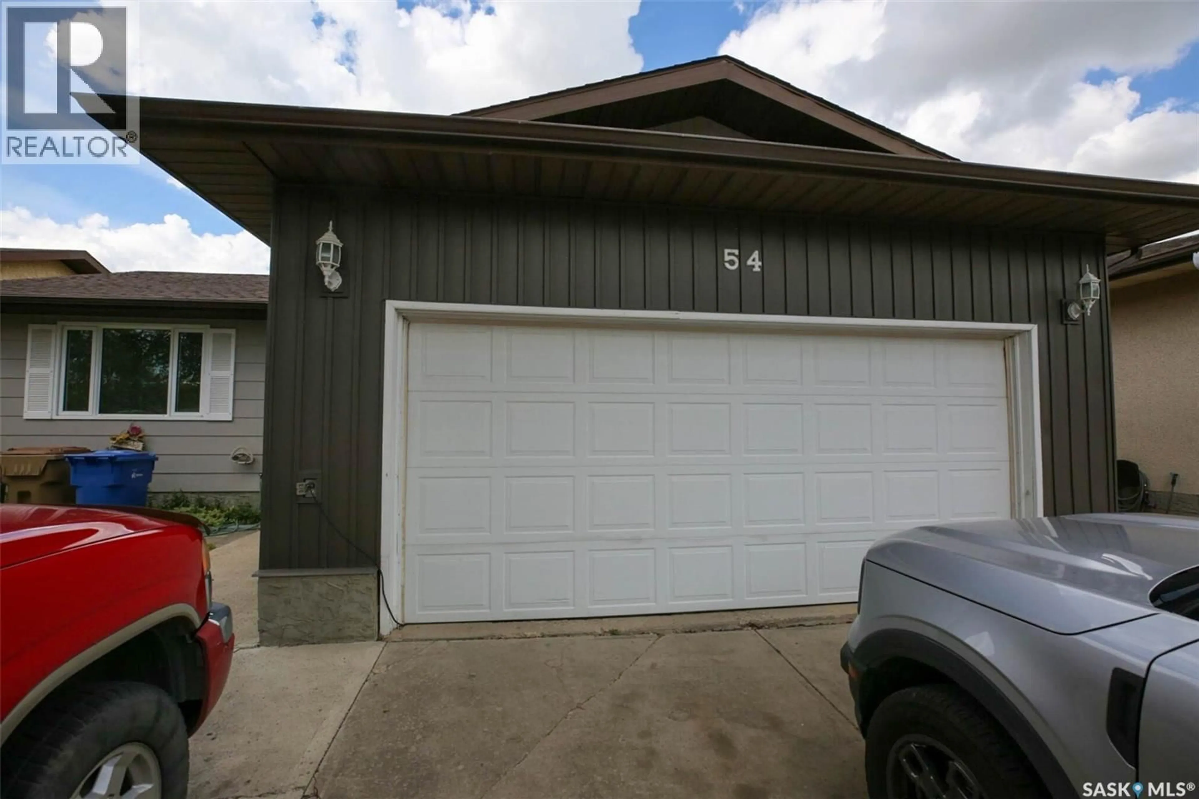 Indoor garage for 54 SPRINGSTEIN AVENUE, Regina Saskatchewan S4R7K7