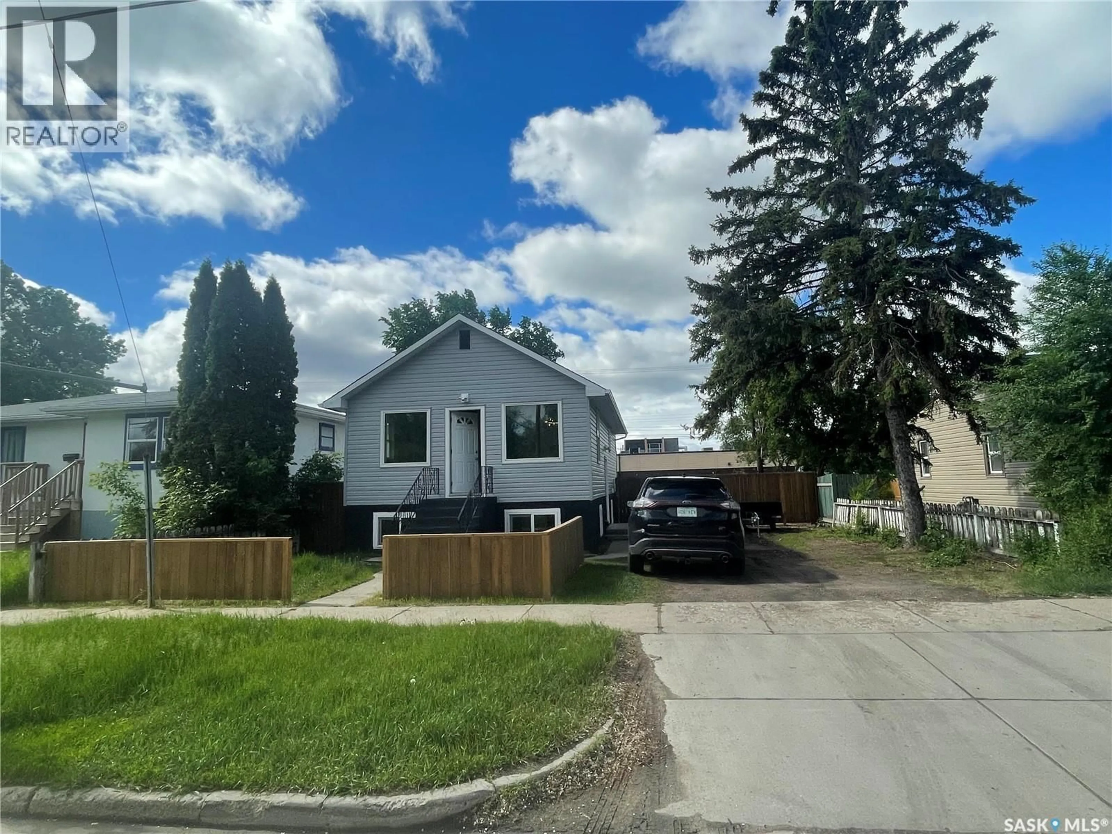 Unknown for 911 23RD STREET, Saskatoon Saskatchewan S7L0A5
