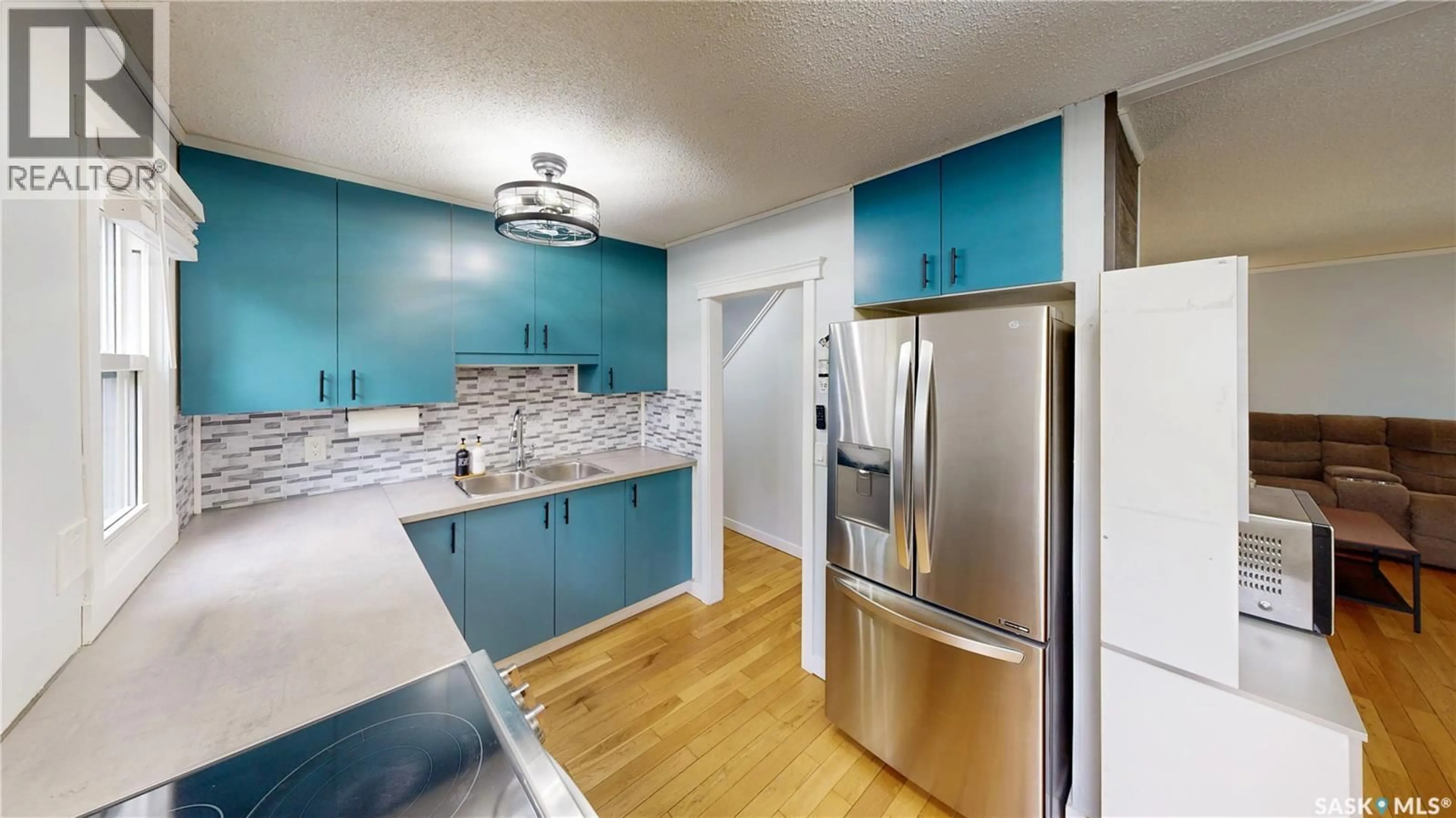 Open concept kitchen, unknown for 16 CECIL CRESCENT, Regina Saskatchewan S4T5Y5