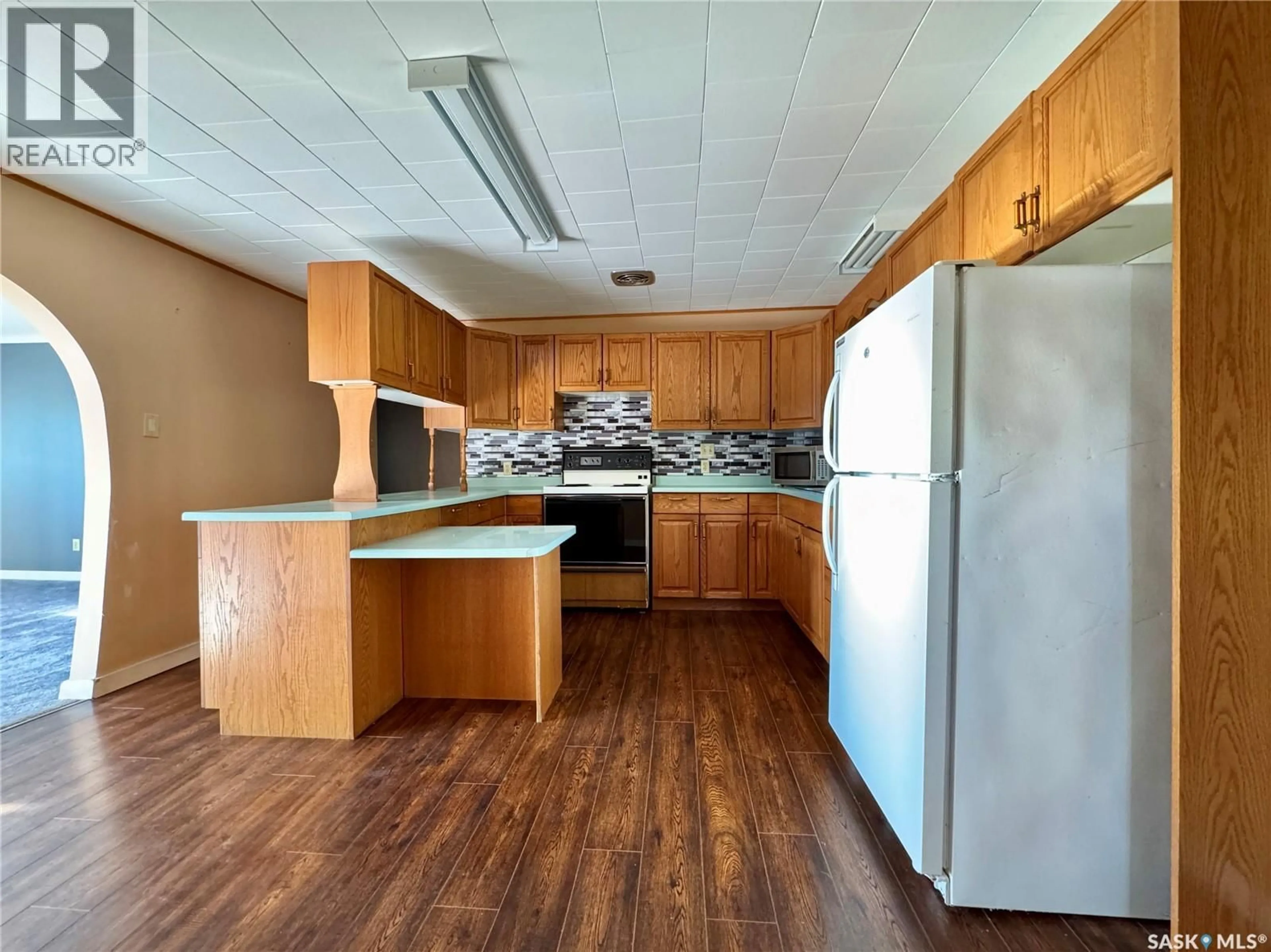 Standard kitchen, wood/laminate floor for 138 SUNSET STREET, Churchbridge Saskatchewan S0A0M0