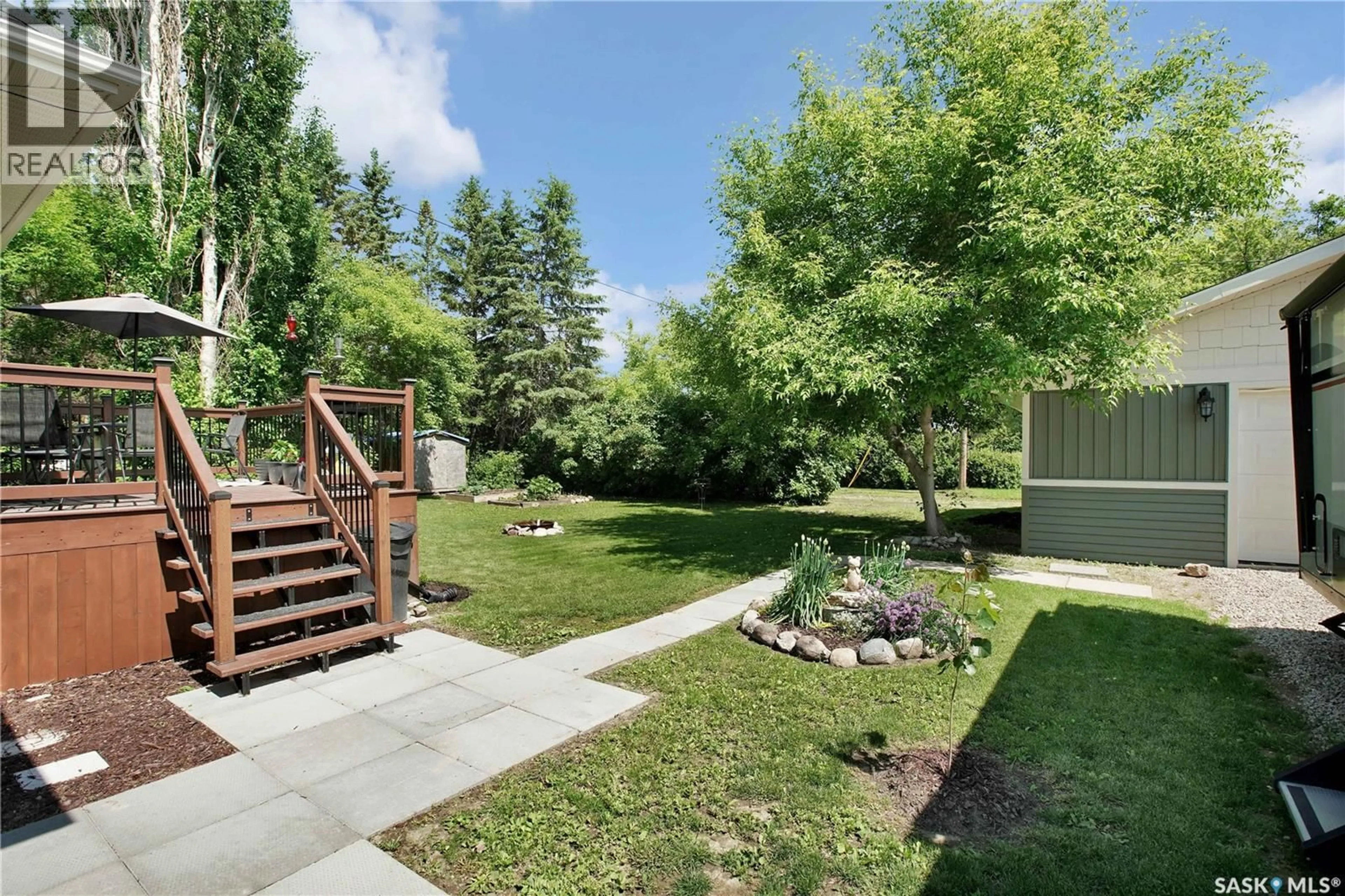 Patio, unknown for 514 RAILWAY STREET, Hepburn Saskatchewan S0K1Z0