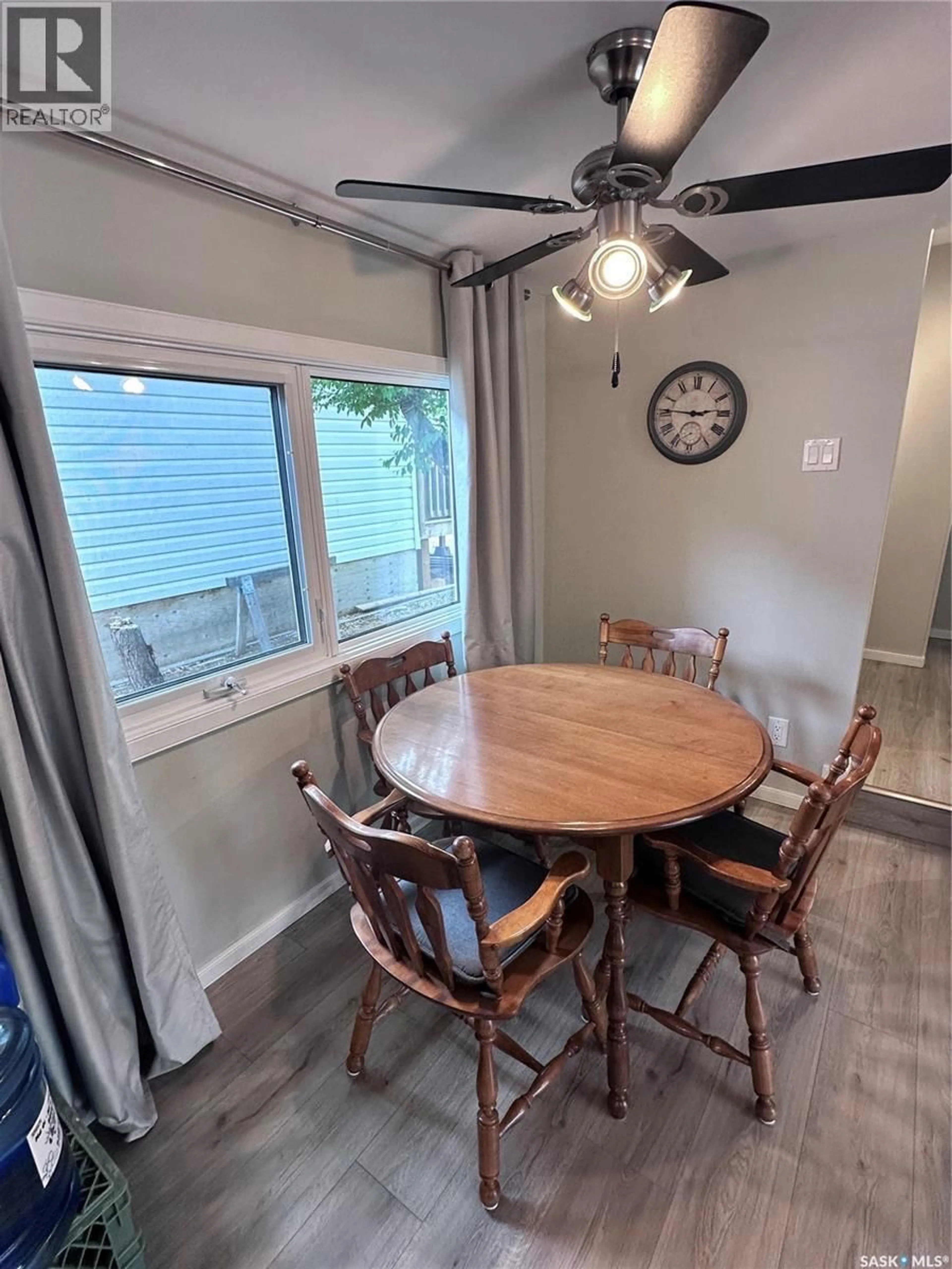 Dining room, wood/laminate floor for 921 JOSEPH CRESCENT, Cochin Saskatchewan S0M0L0