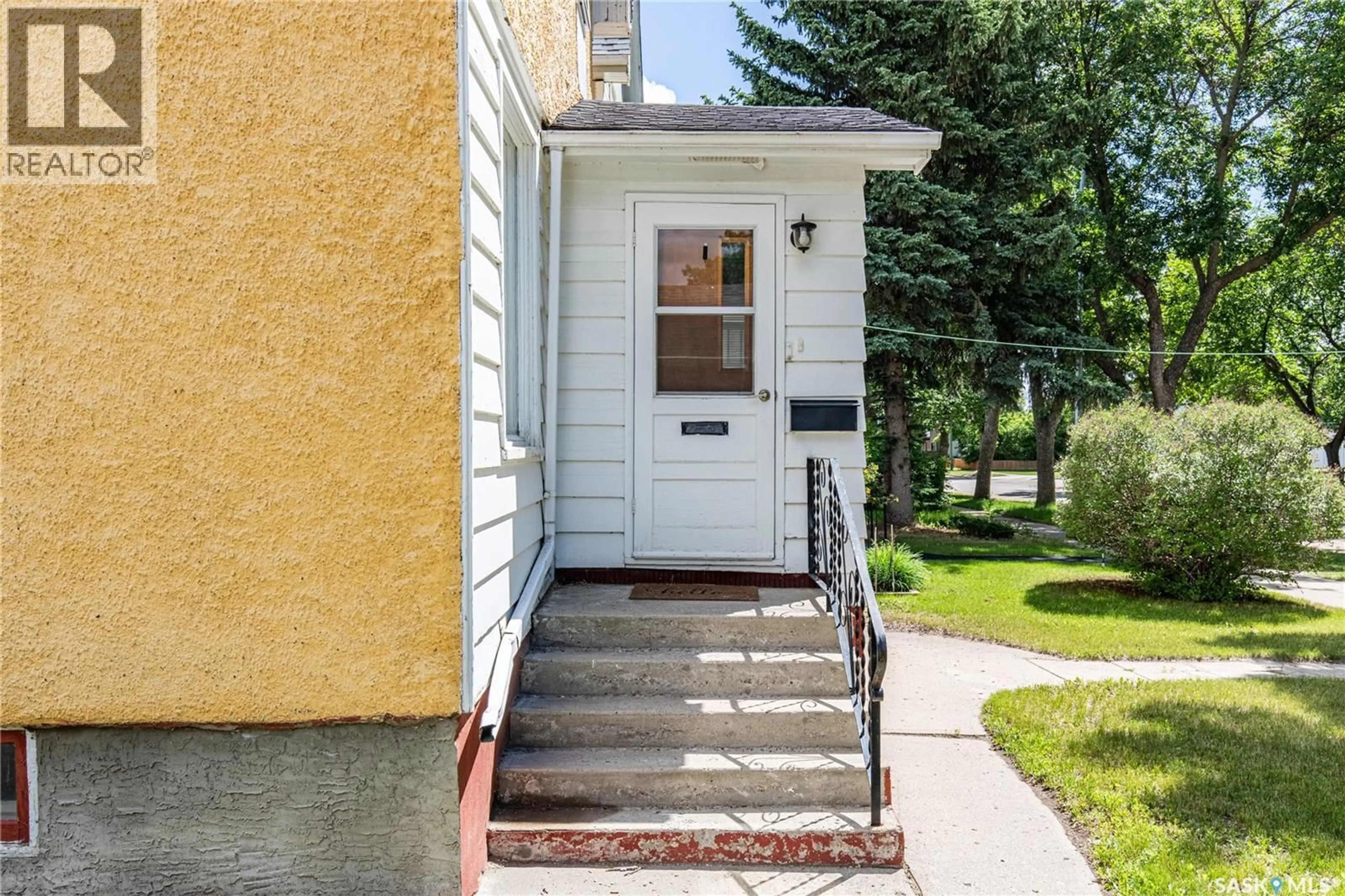 Unknown for 430 DUFFIELD STREET, Moose Jaw Saskatchewan S6H5H8