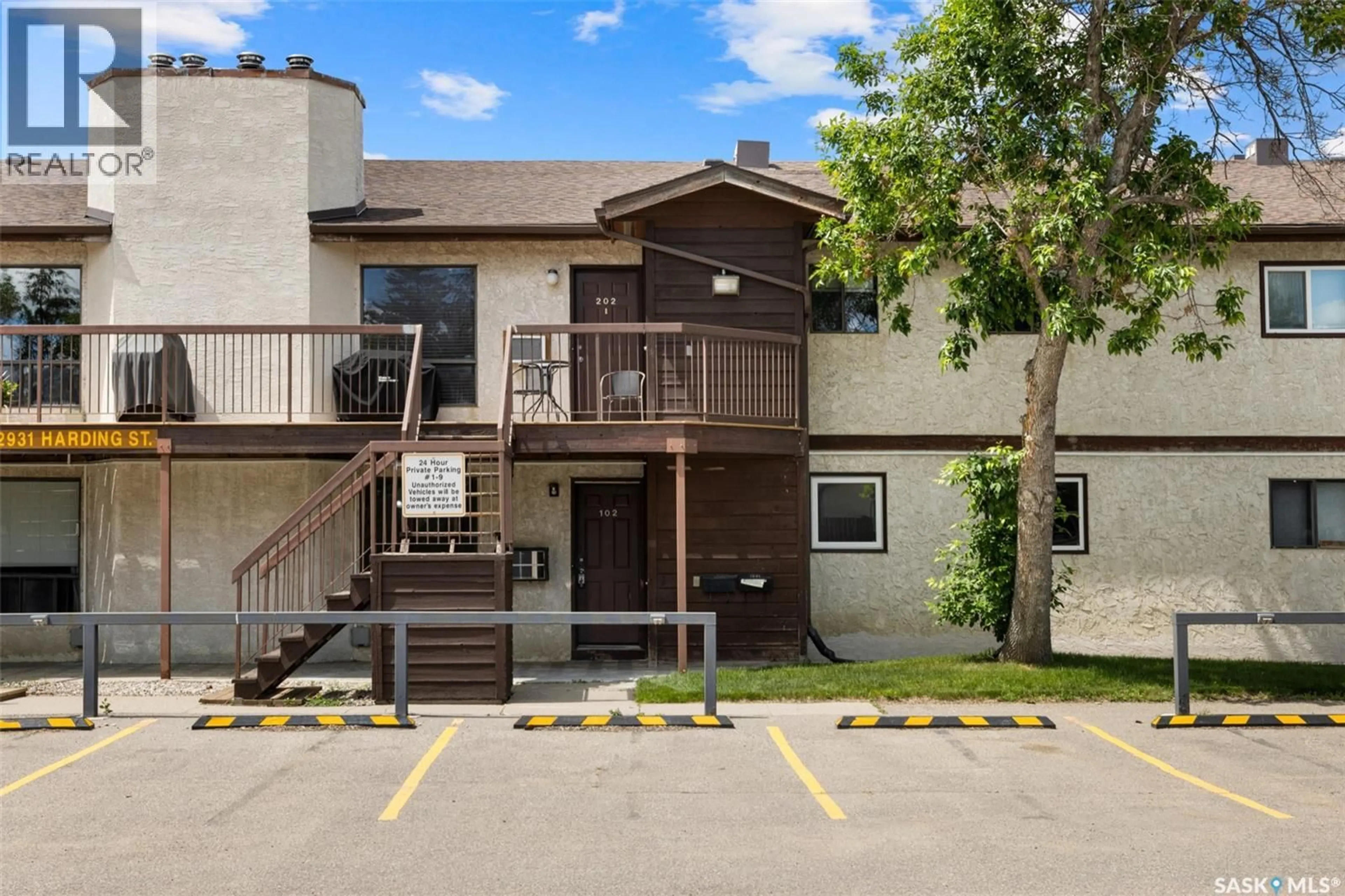 Patio, unknown for 102 - 2931 HARDING STREET, Regina Saskatchewan S4V1B9