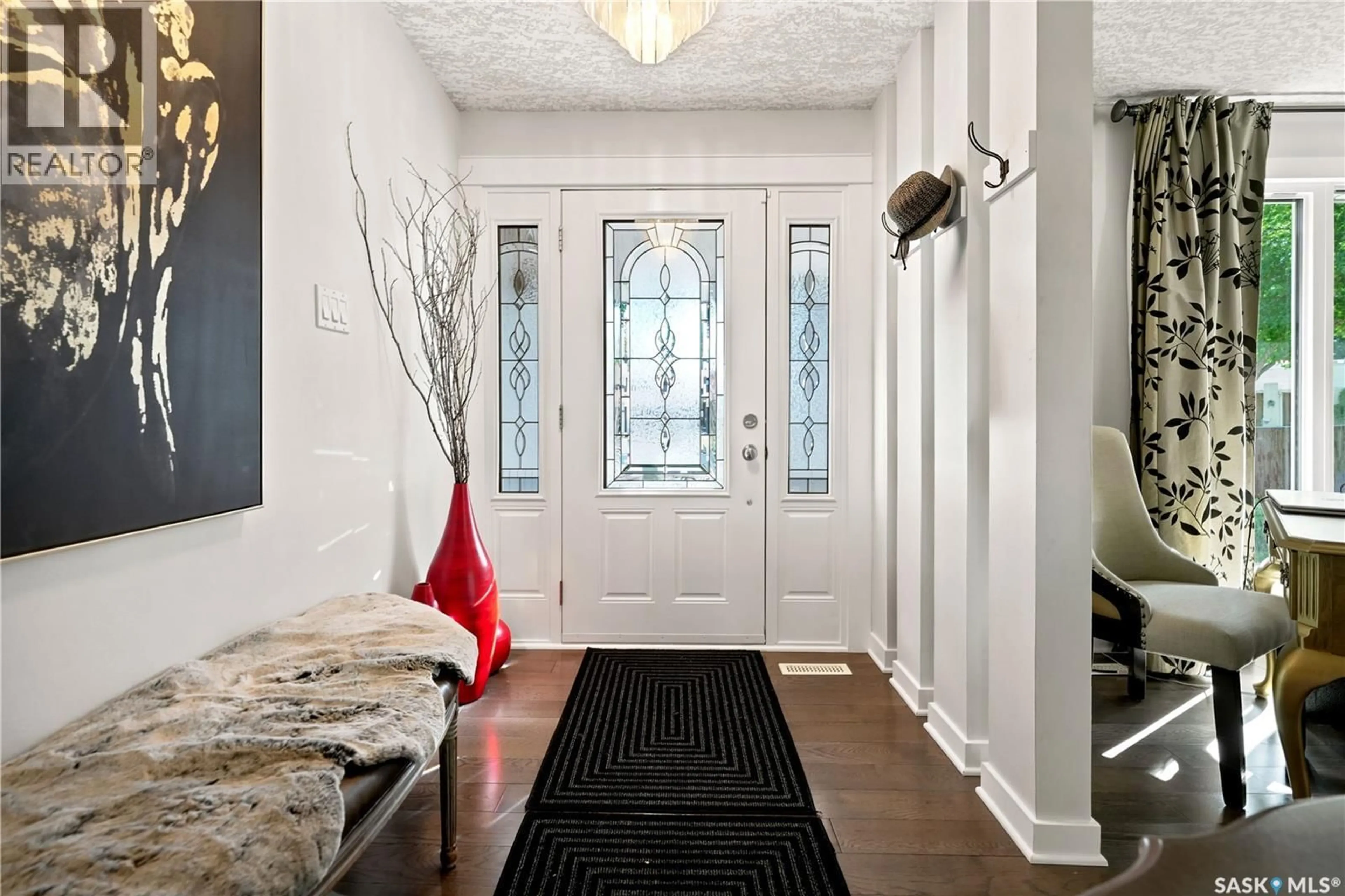 Indoor entryway for 35 PENFOLD PLACE, Regina Saskatchewan S4V0J7