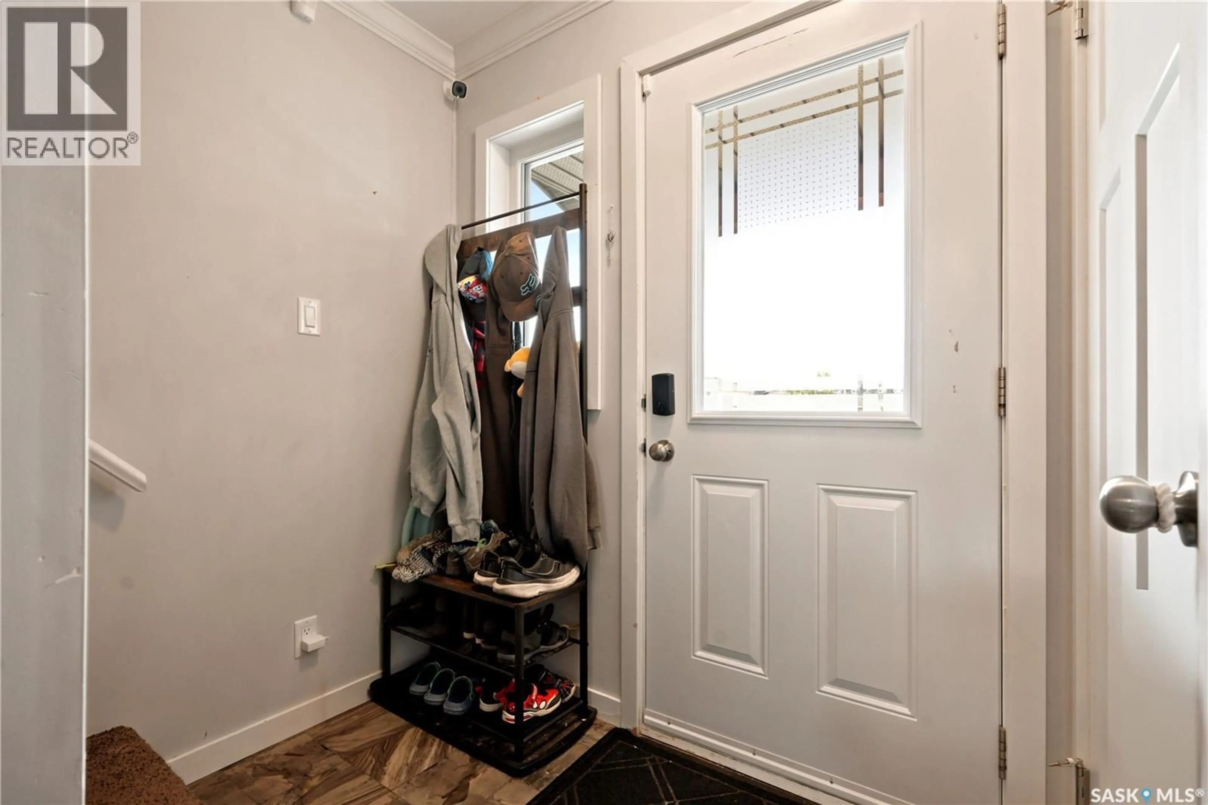Indoor entryway for 130 - 1218 MARLATTE CRESCENT, Saskatoon Saskatchewan S7W0W1