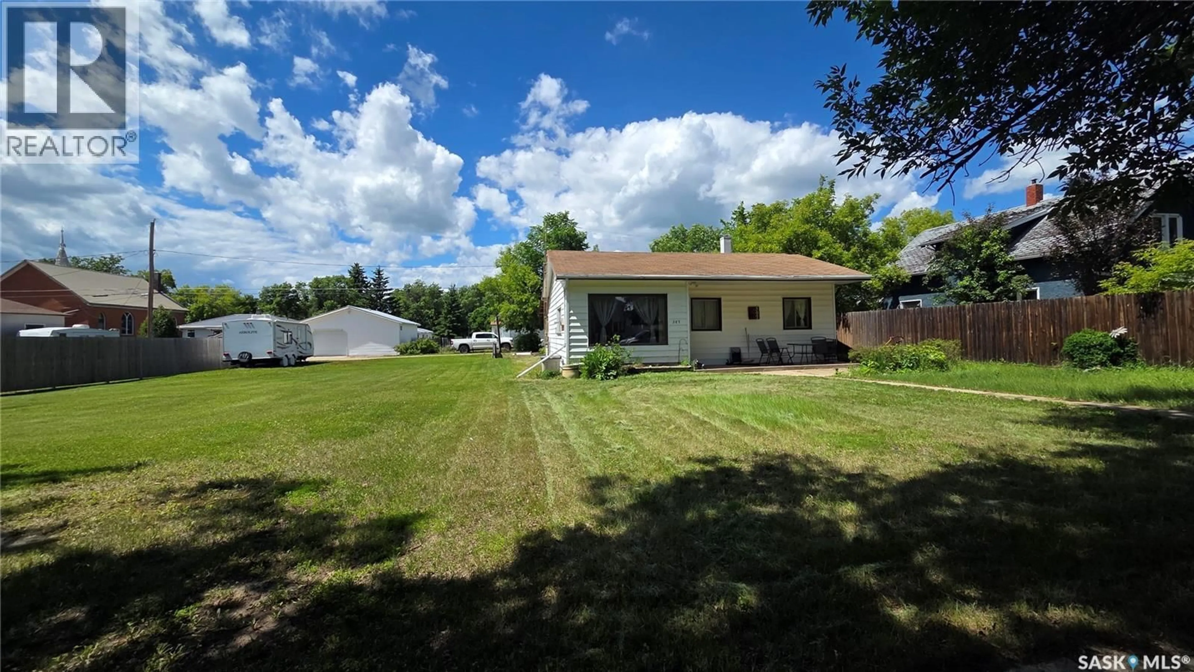A pic from outside/outdoor area/front of a property/back of a property/a pic from drone, water/lake/river/ocean view for 307 1ST STREET, Wilkie Saskatchewan S0K4W0