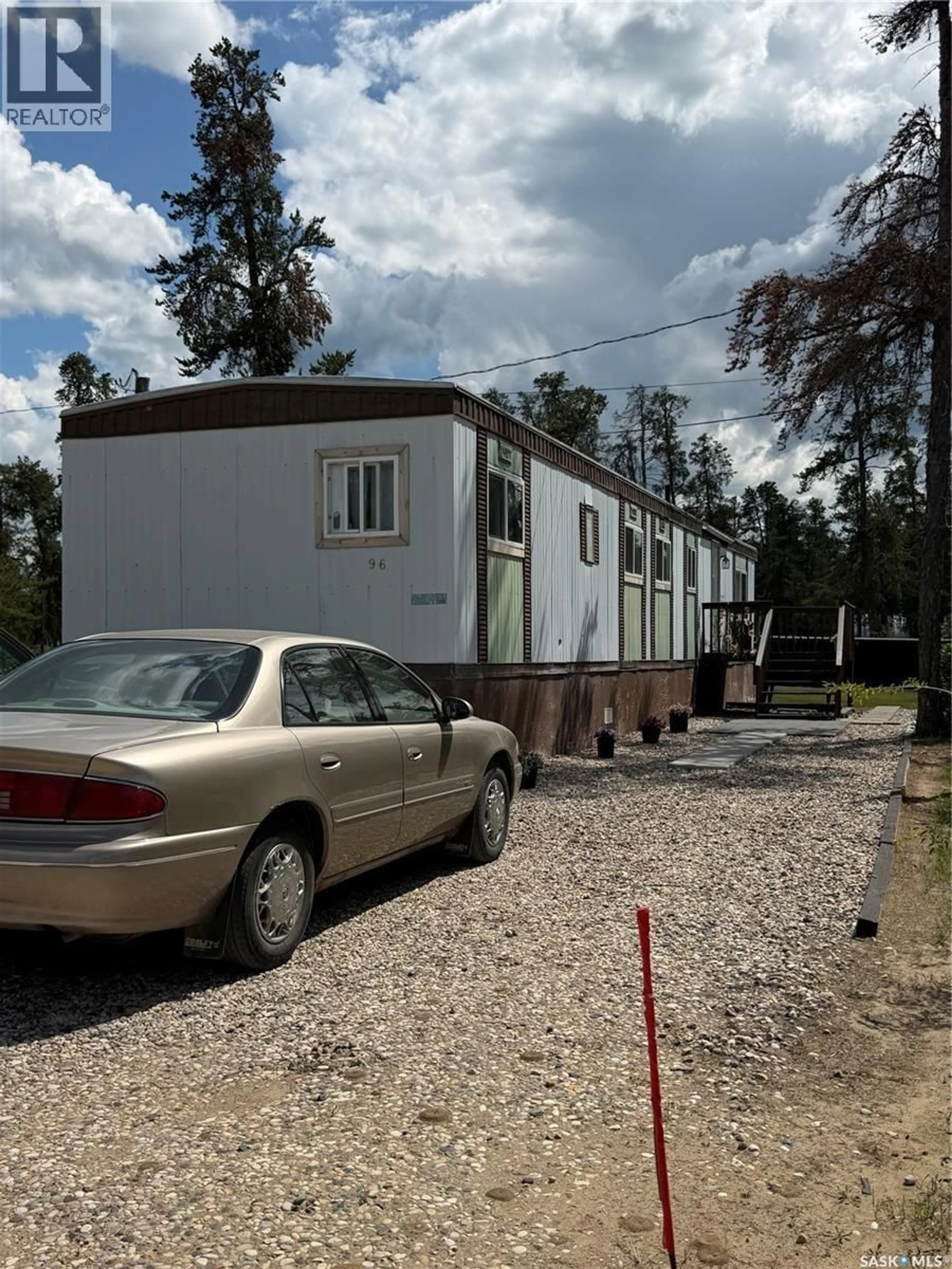 Home with vinyl exterior material, building for 96 STARLITE TRAILER COURT, Hudson Bay Rm No. 394 Saskatchewan S0E0Y0
