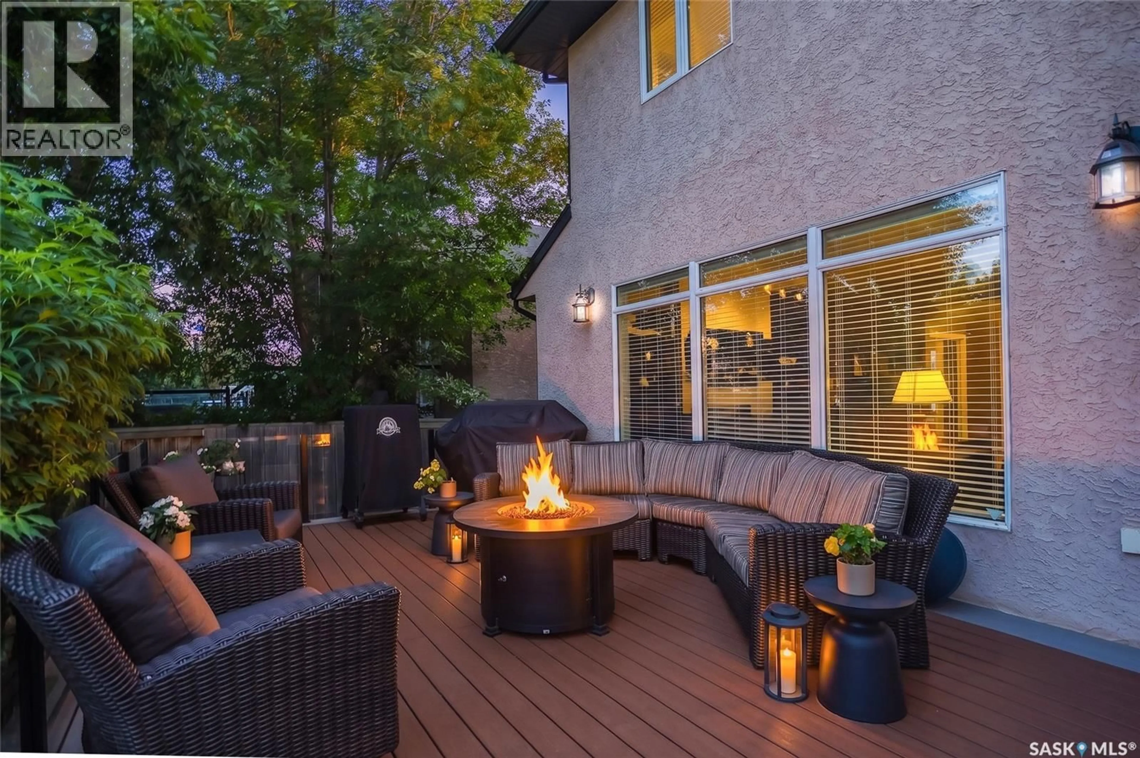 Patio, street for 231 BROOKSHIRE CRESCENT, Saskatoon Saskatchewan S7V1H2