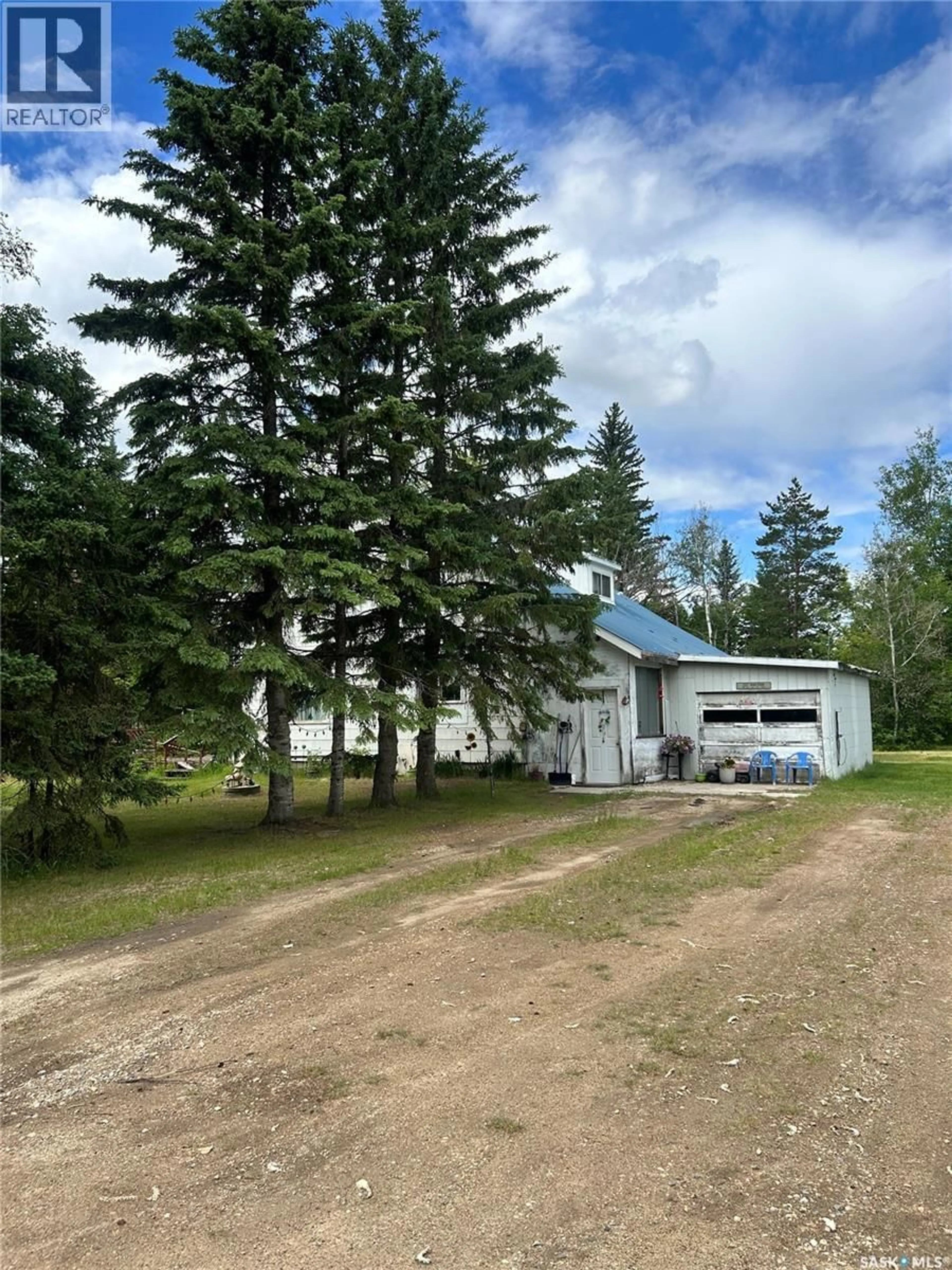 A pic from outside/outdoor area/front of a property/back of a property/a pic from drone, unknown for POPLAR GROVE FARM, Nipawin Rm No. 487 Saskatchewan S0E0P0