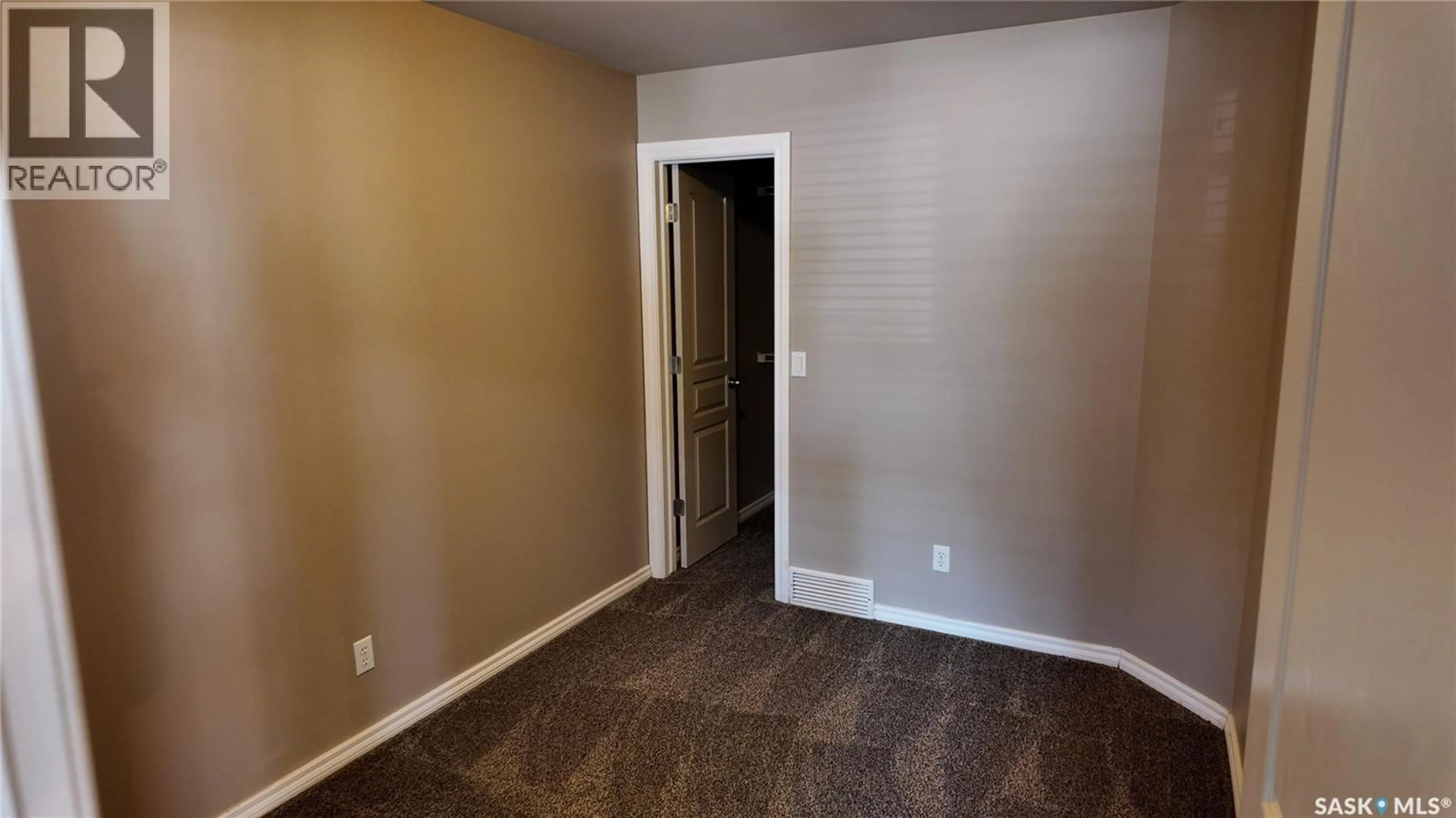 A pic of a room for 3241 WOODHAMS DRIVE, Regina Saskatchewan S4V3A2