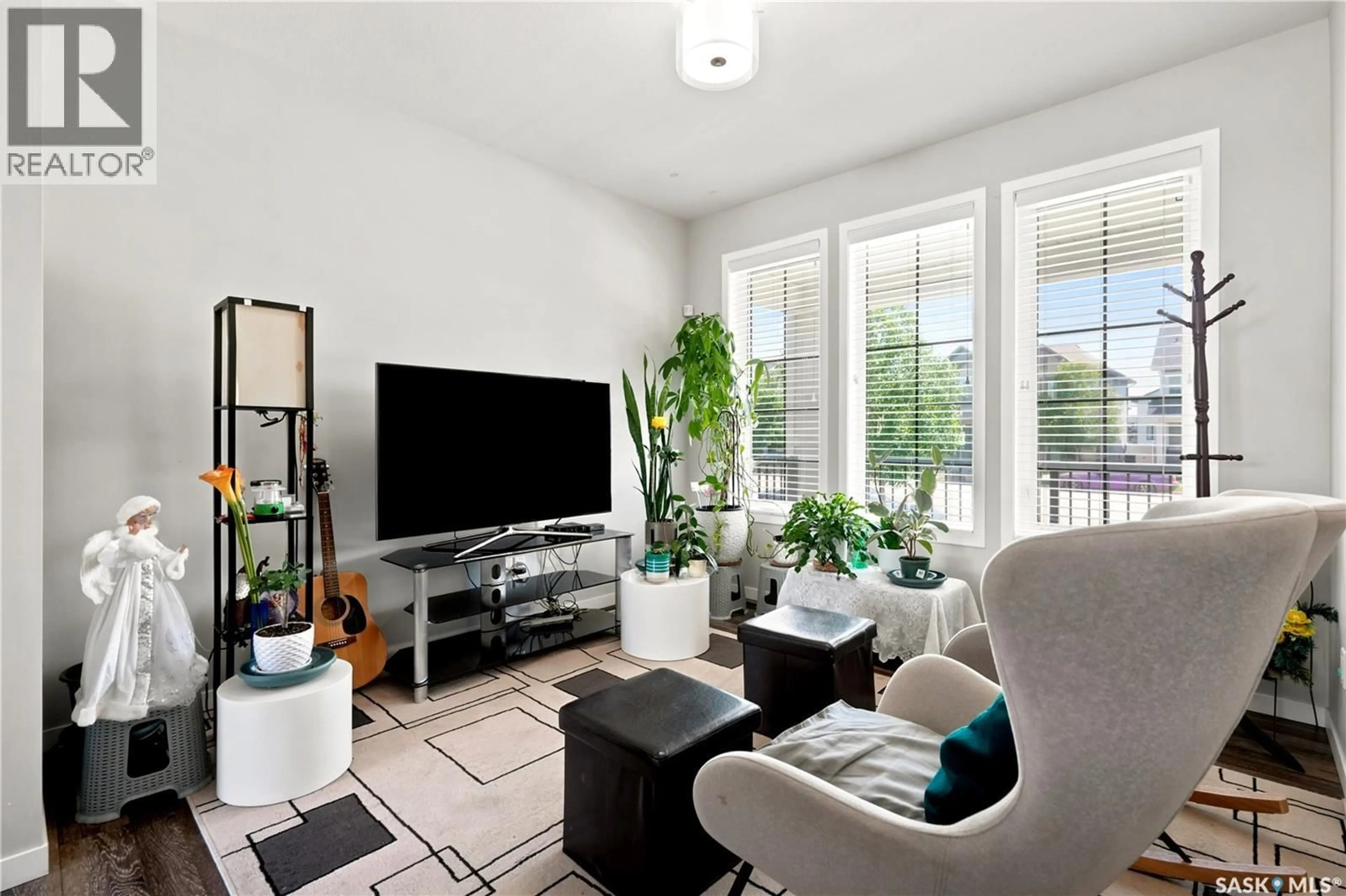 Living room with furniture, unknown for 3242 CHUKA BOULEVARD, Regina Saskatchewan S4V3S6