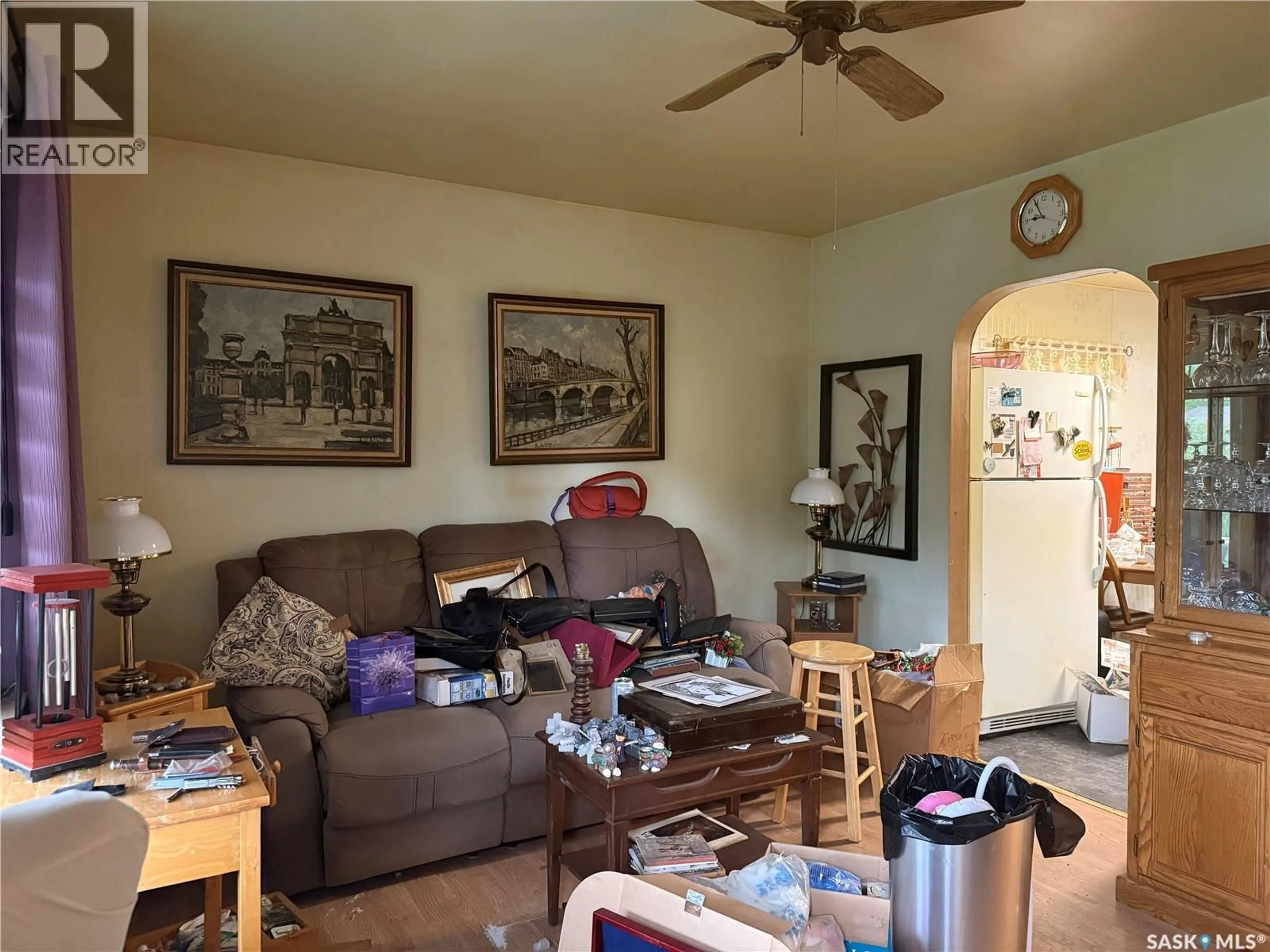 A pic of a room for 1059 CARIBOU STREET, Moose Jaw Saskatchewan S6H2M1