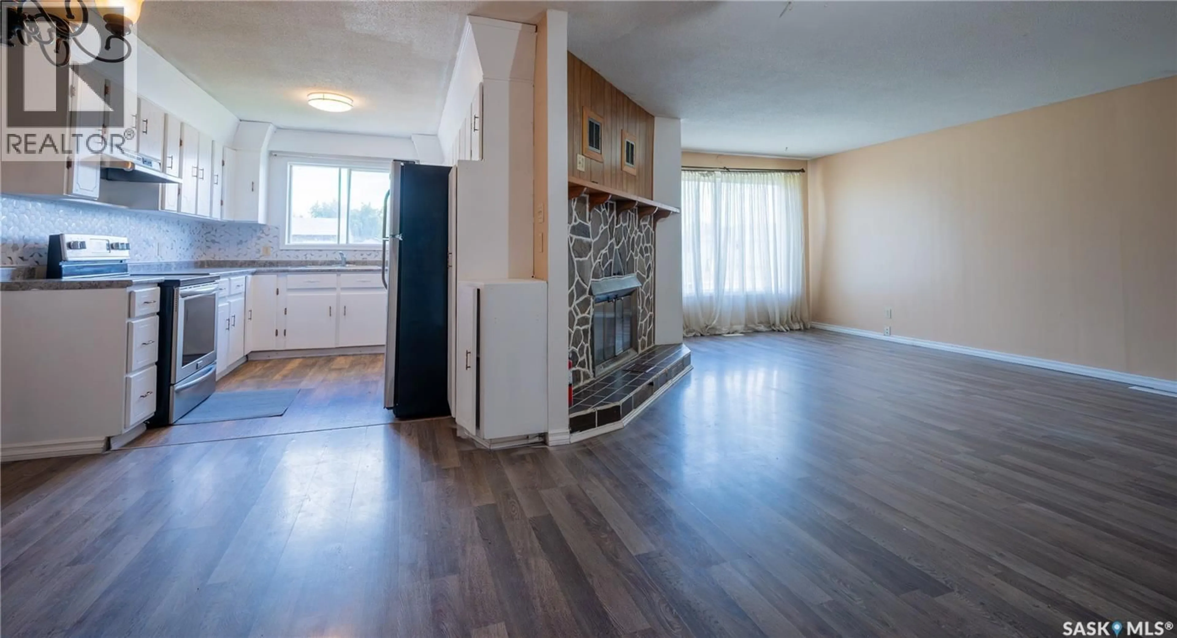 A pic of a room for 32 CLARKE AVENUE, Yorkton Saskatchewan S3N2M3