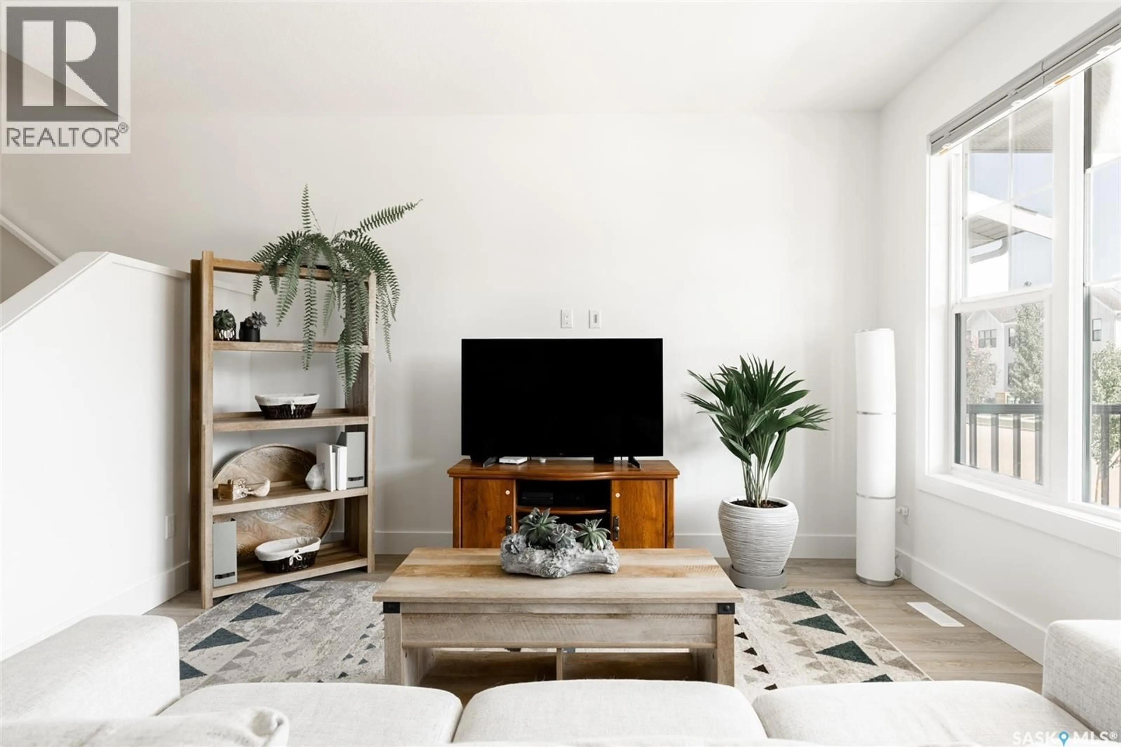 Living room with furniture, unknown for 180 ROSEWOOD BOULEVARD, Saskatoon Saskatchewan S7V0Y9