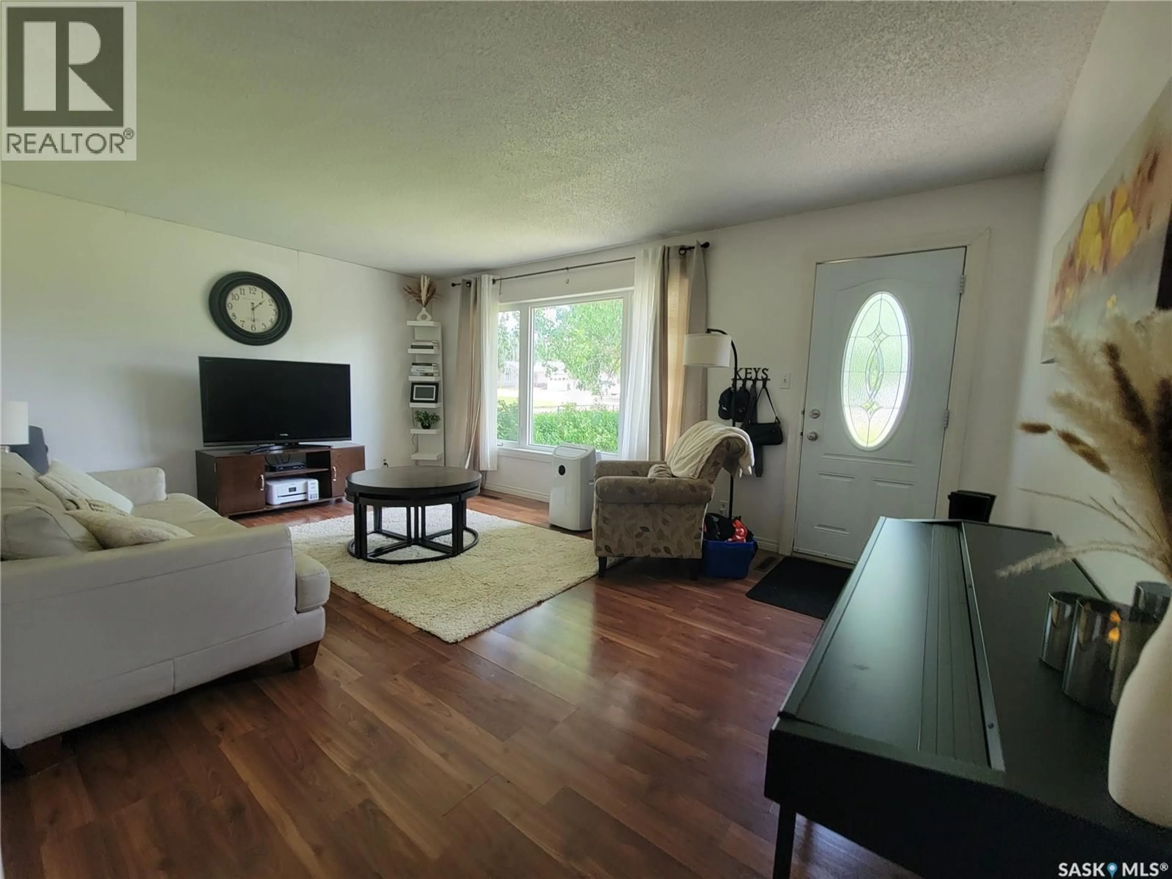 A pic of a room for 214 5TH STREET, Denzil Saskatchewan S0L0S0