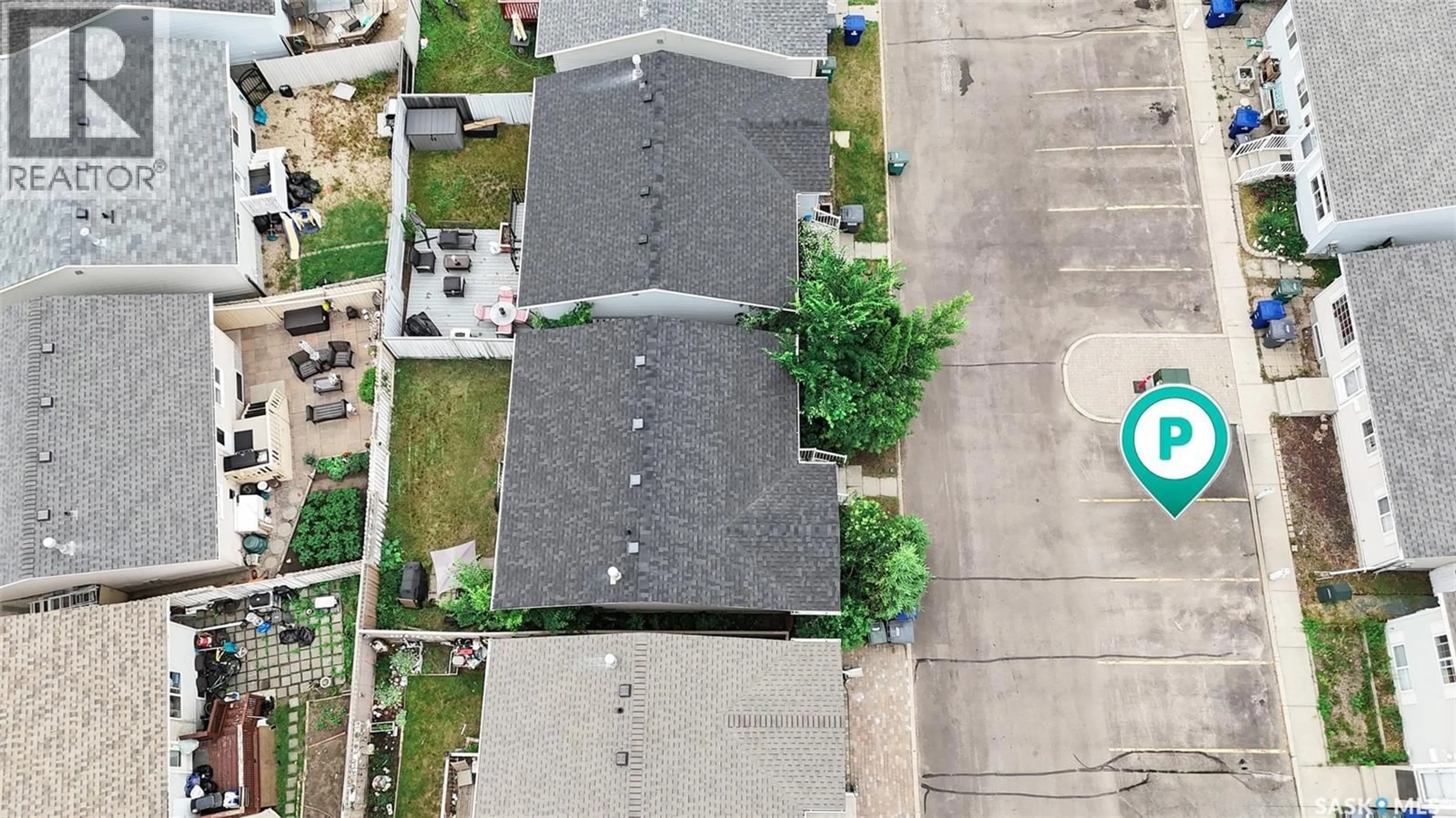 A pic from outside/outdoor area/front of a property/back of a property/a pic from drone, street for 14 127 GROPPER CRESCENT, Saskatoon Saskatchewan S7M5W2