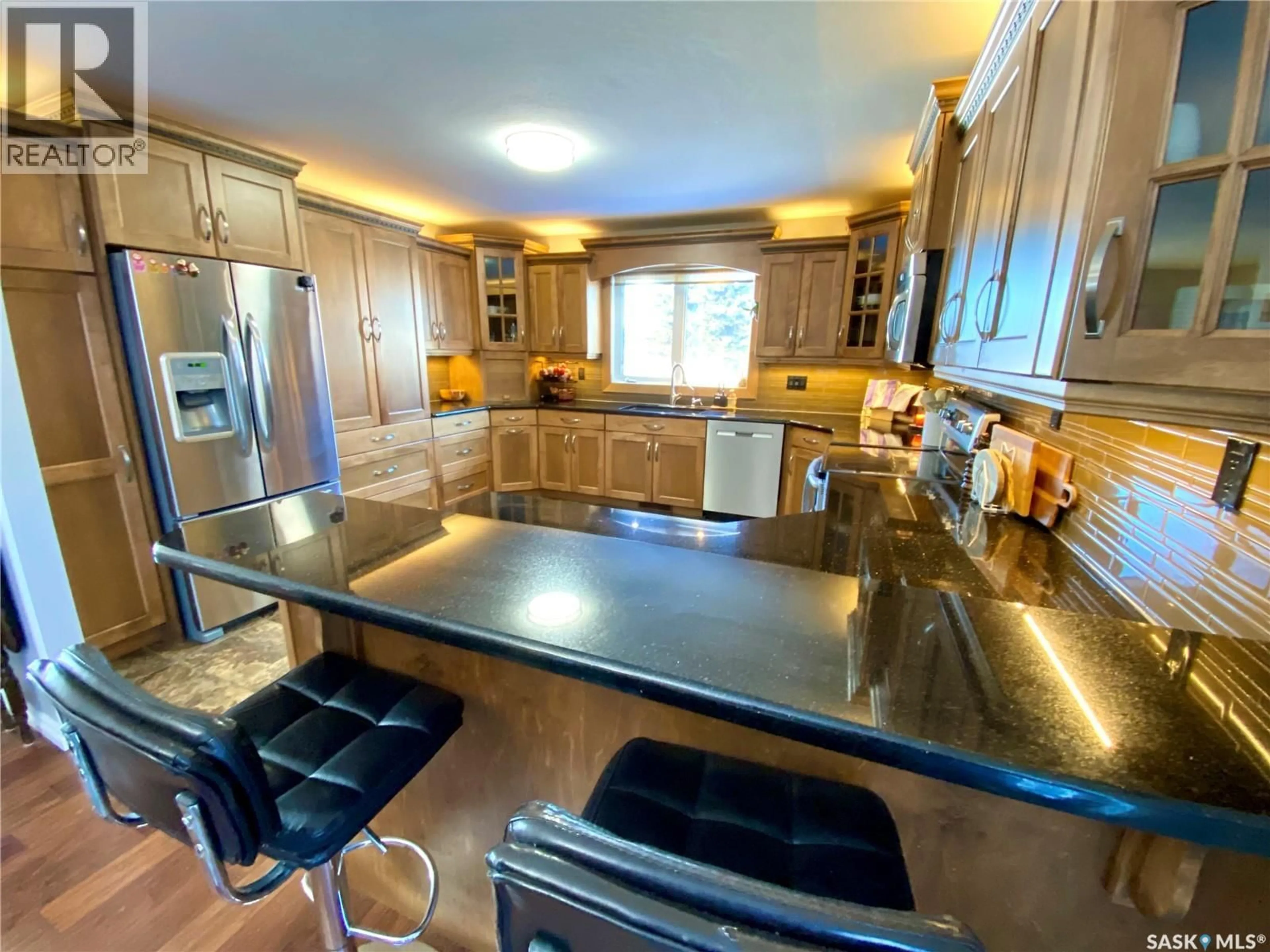 Open concept kitchen, unknown for 5 MARQUIS CRESCENT, Yorkton Saskatchewan S3N3L5
