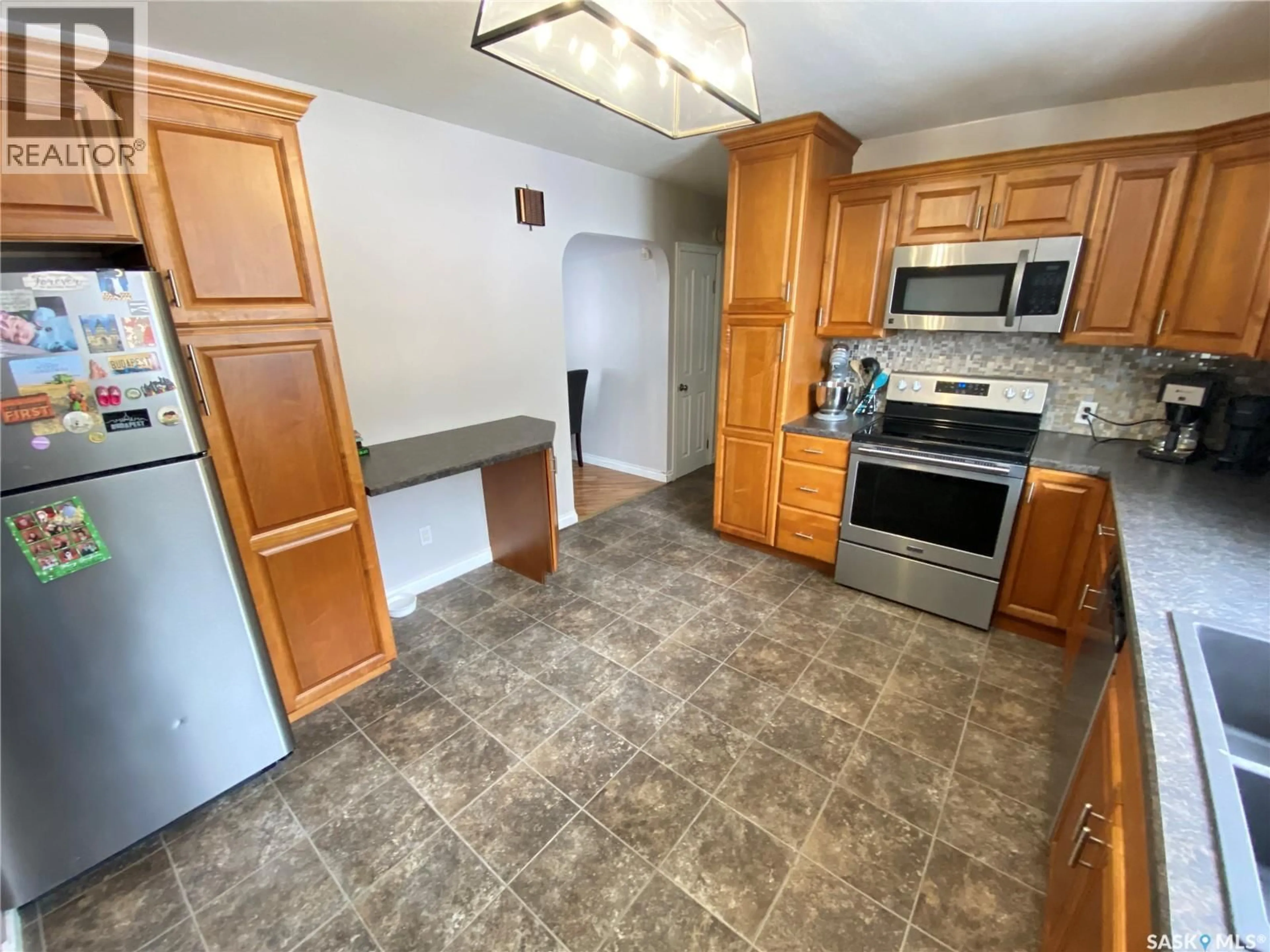 Standard kitchen, ceramic/tile floor for 65 IRWIN AVENUE, Yorkton Saskatchewan S3N2E4