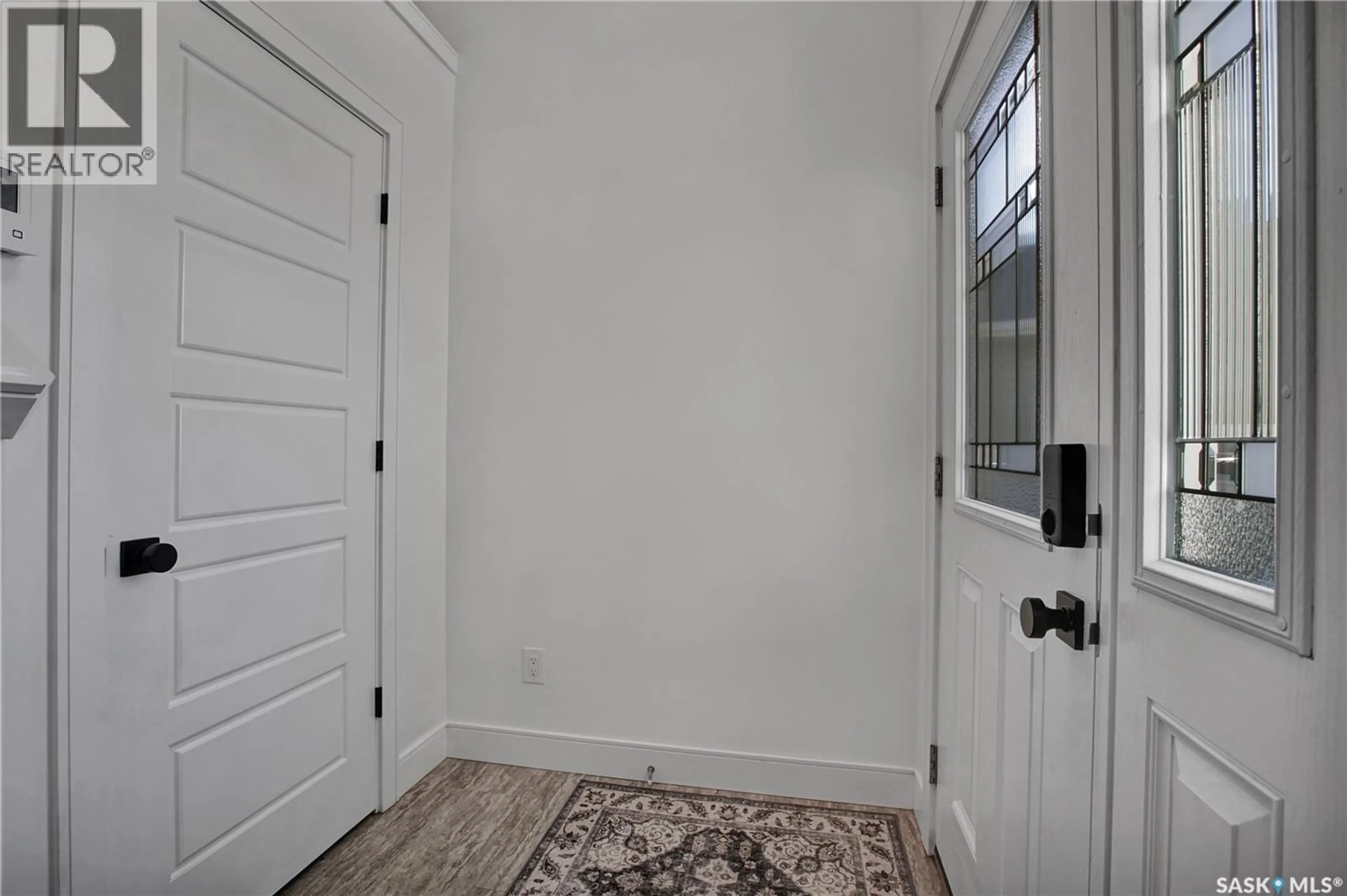 Indoor entryway for 655 KOLYNCHUK COURT, Saskatoon Saskatchewan S7T0W2