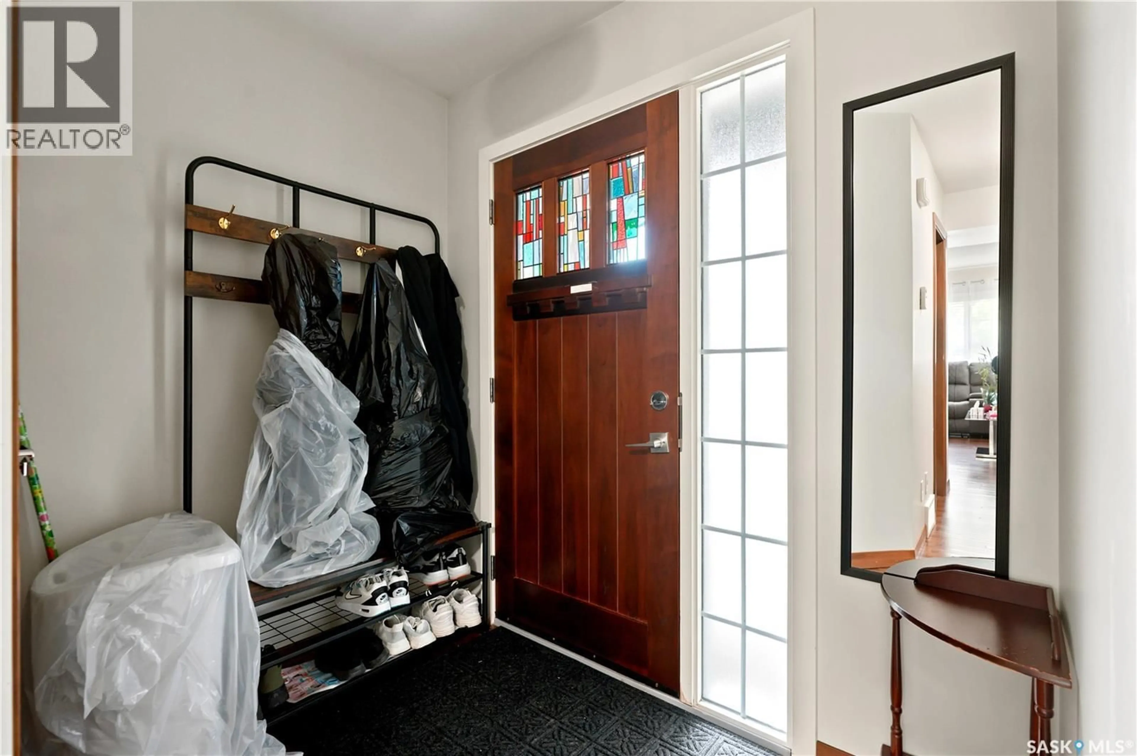 Indoor entryway for 203 - 1555 PATON CRESCENT, Saskatoon Saskatchewan S7W0V5