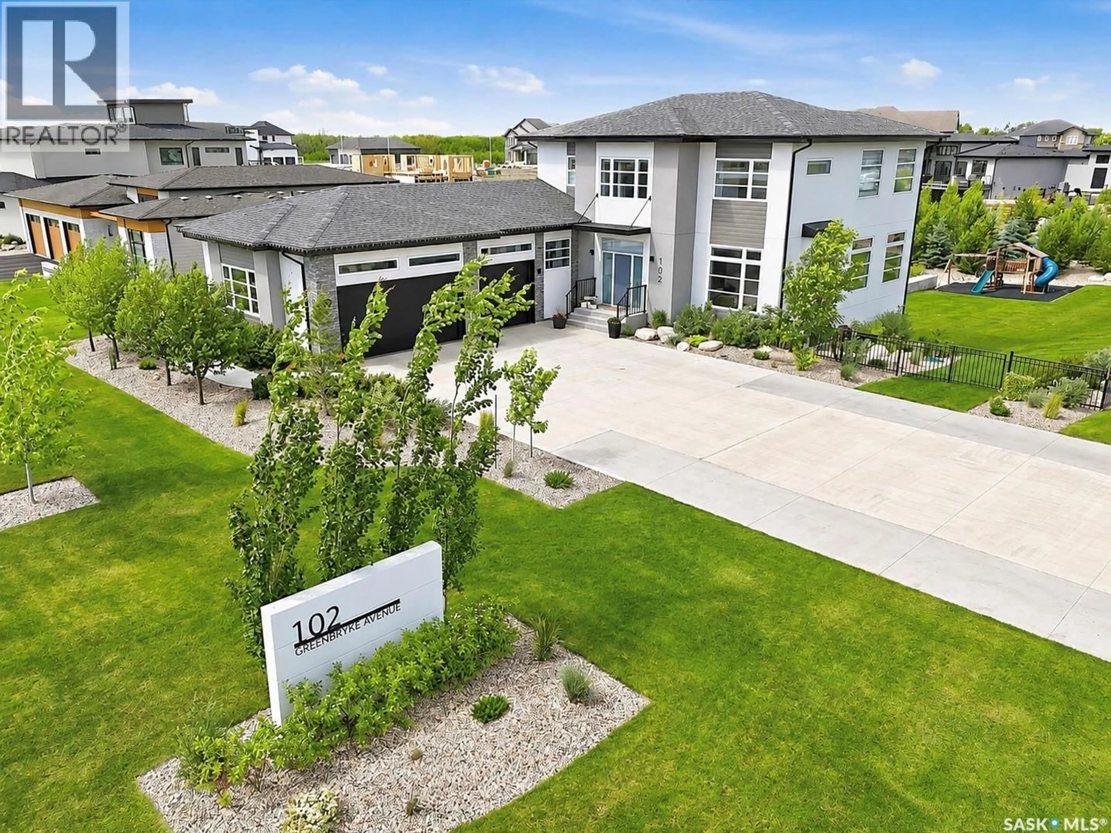 A pic from outside/outdoor area/front of a property/back of a property/a pic from drone, building for 102 GREENBRYRE AVENUE, Corman Park Rm No. 344 Saskatchewan S7V0J4