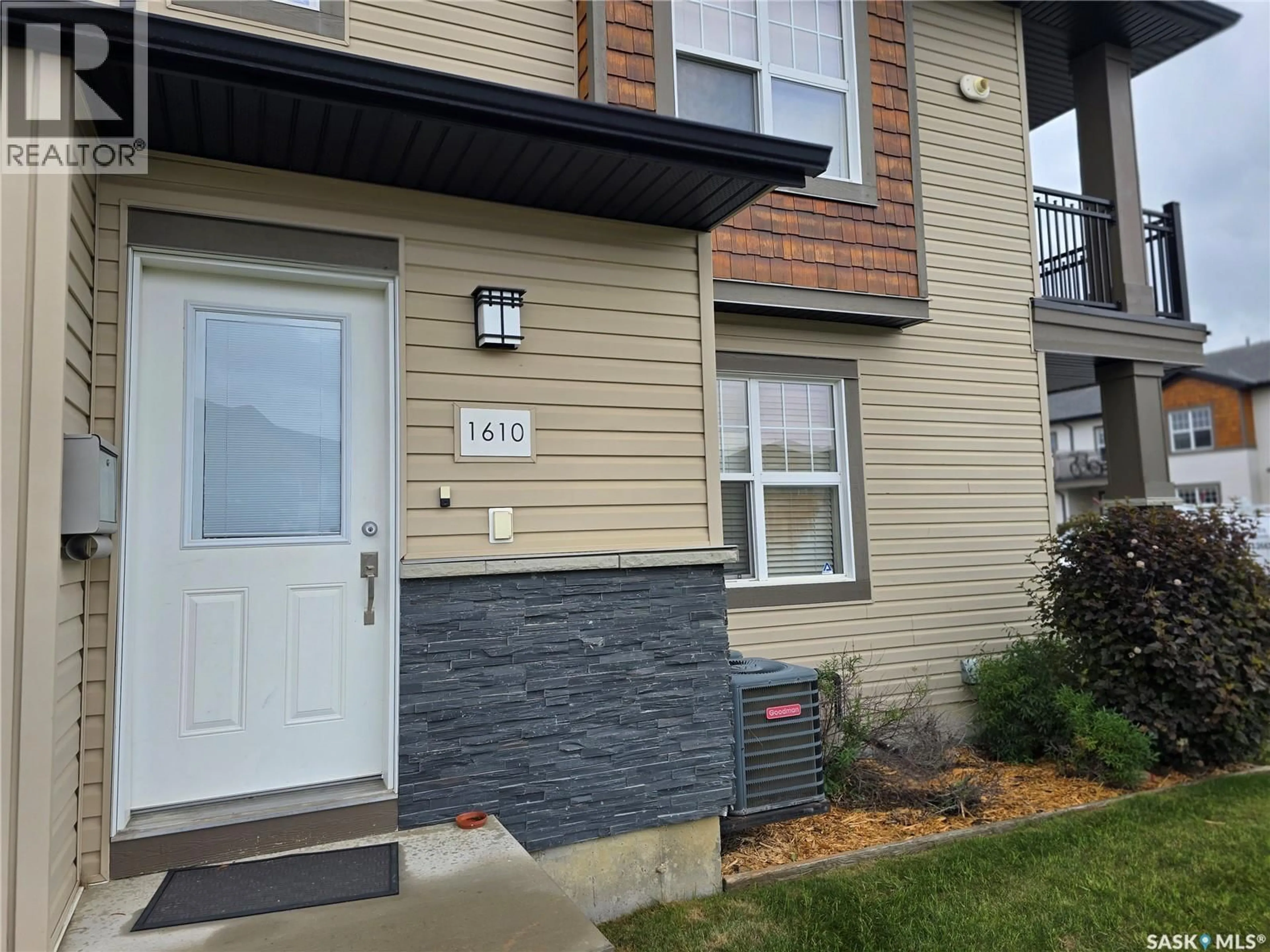 Unknown for 1015 - 1610 PATRICK CRESCENT, Saskatoon Saskatchewan S7W0M3