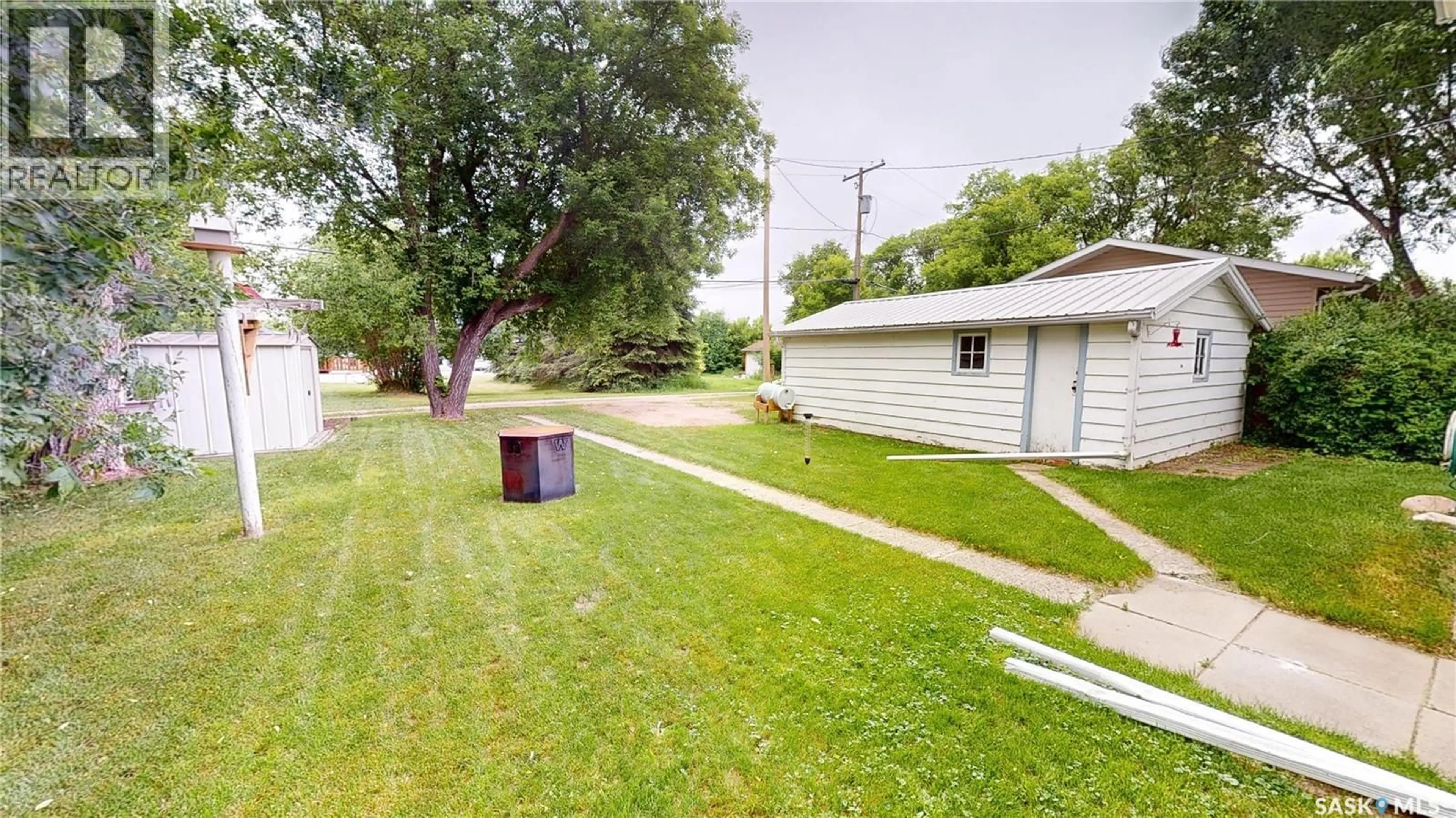 Patio, street for 109 LONSDALE STREET, Wawota Saskatchewan S0G5A0