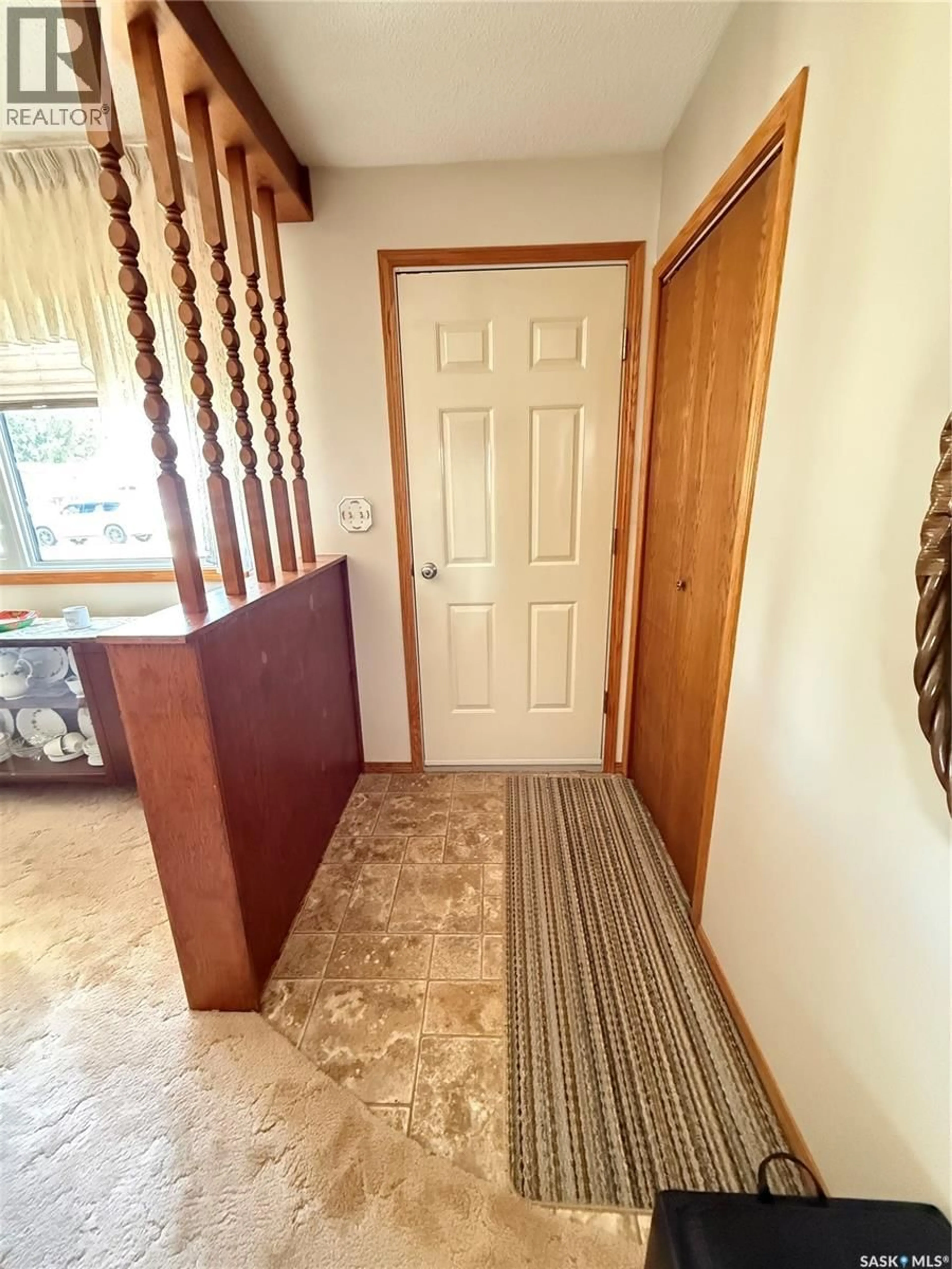 Indoor entryway for 214 TAYLOR STREET, Bienfait Saskatchewan S0C0M0