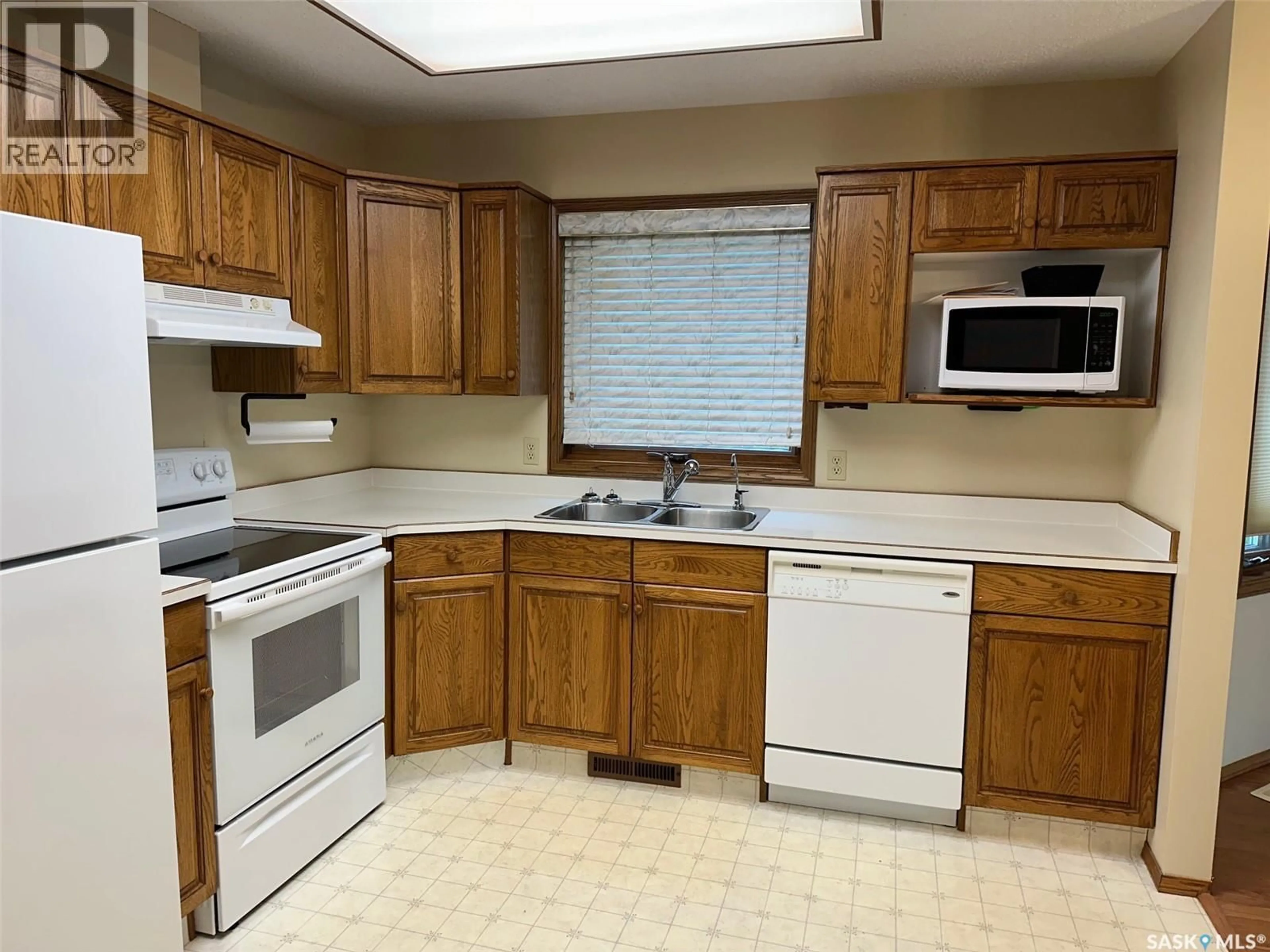 Standard kitchen, unknown for 303 1214 3RD STREET, Estevan Saskatchewan S4A0R9