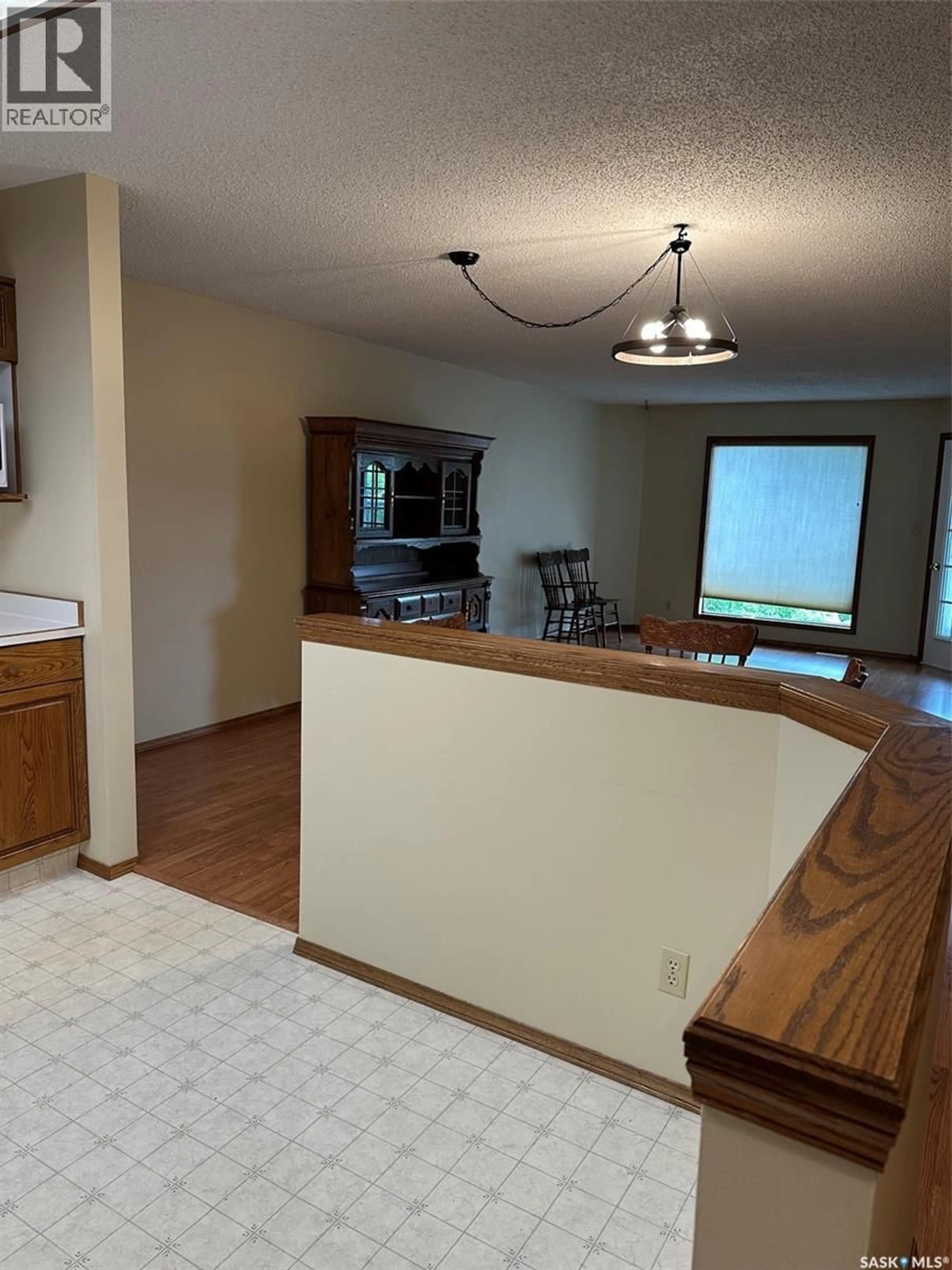 Open concept kitchen, unknown for 303 1214 3RD STREET, Estevan Saskatchewan S4A0R9