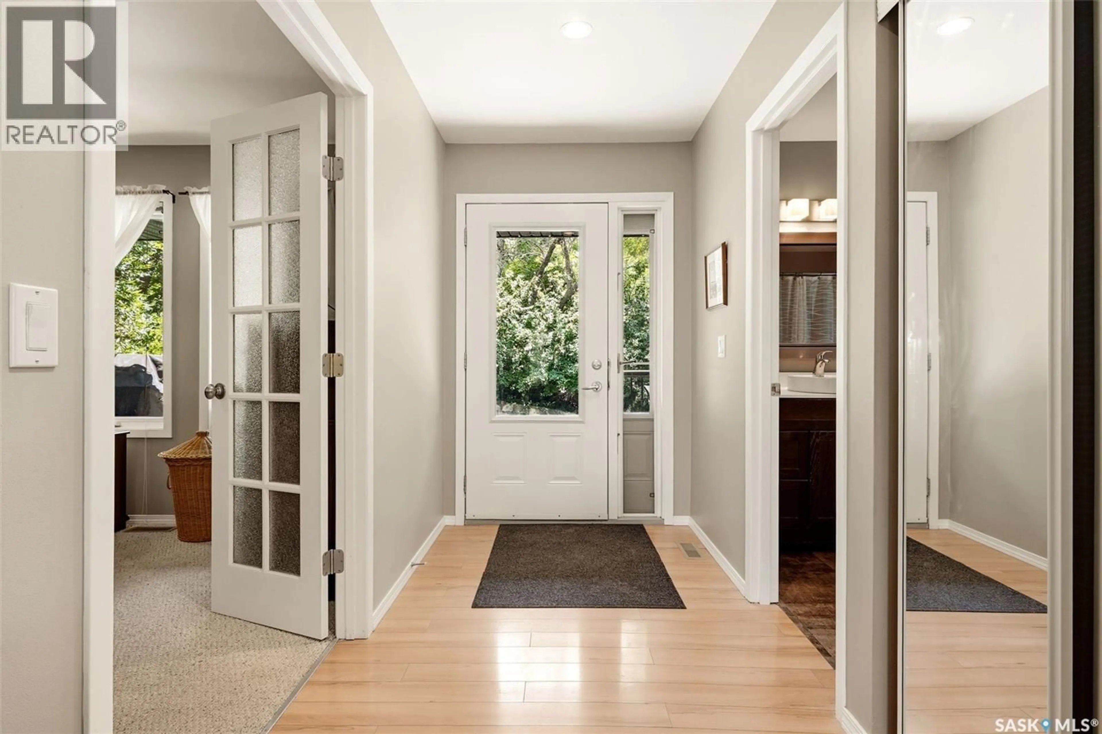 Indoor entryway for 226 DALY AVENUE, Regina Beach Saskatchewan S0G4C0