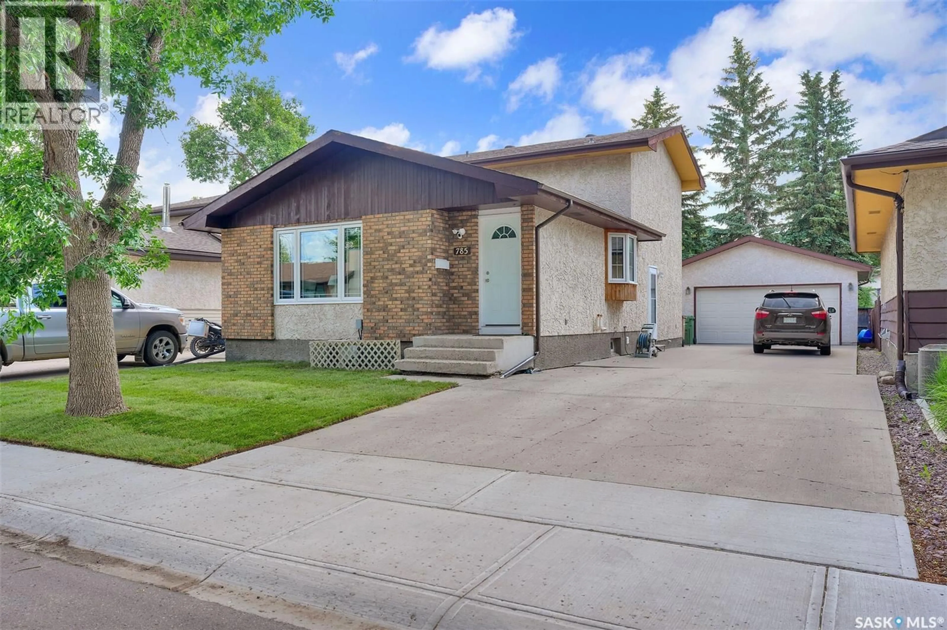 Home with brick exterior material, street for 785 BARD CRESCENT, Regina Saskatchewan S4X2L1