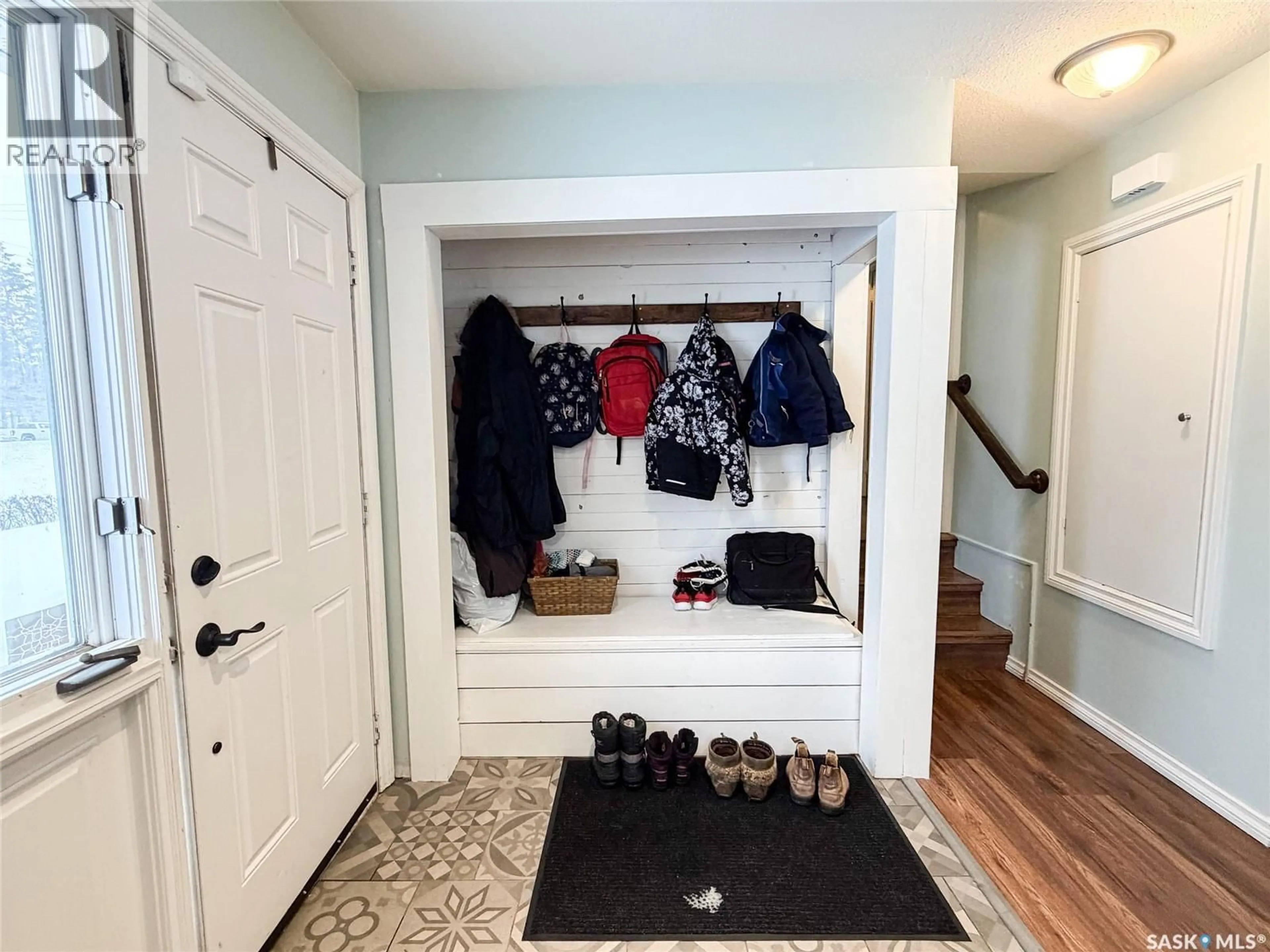 Indoor entryway for 420 1ST STREET W, Meadow Lake Saskatchewan S9X1E5