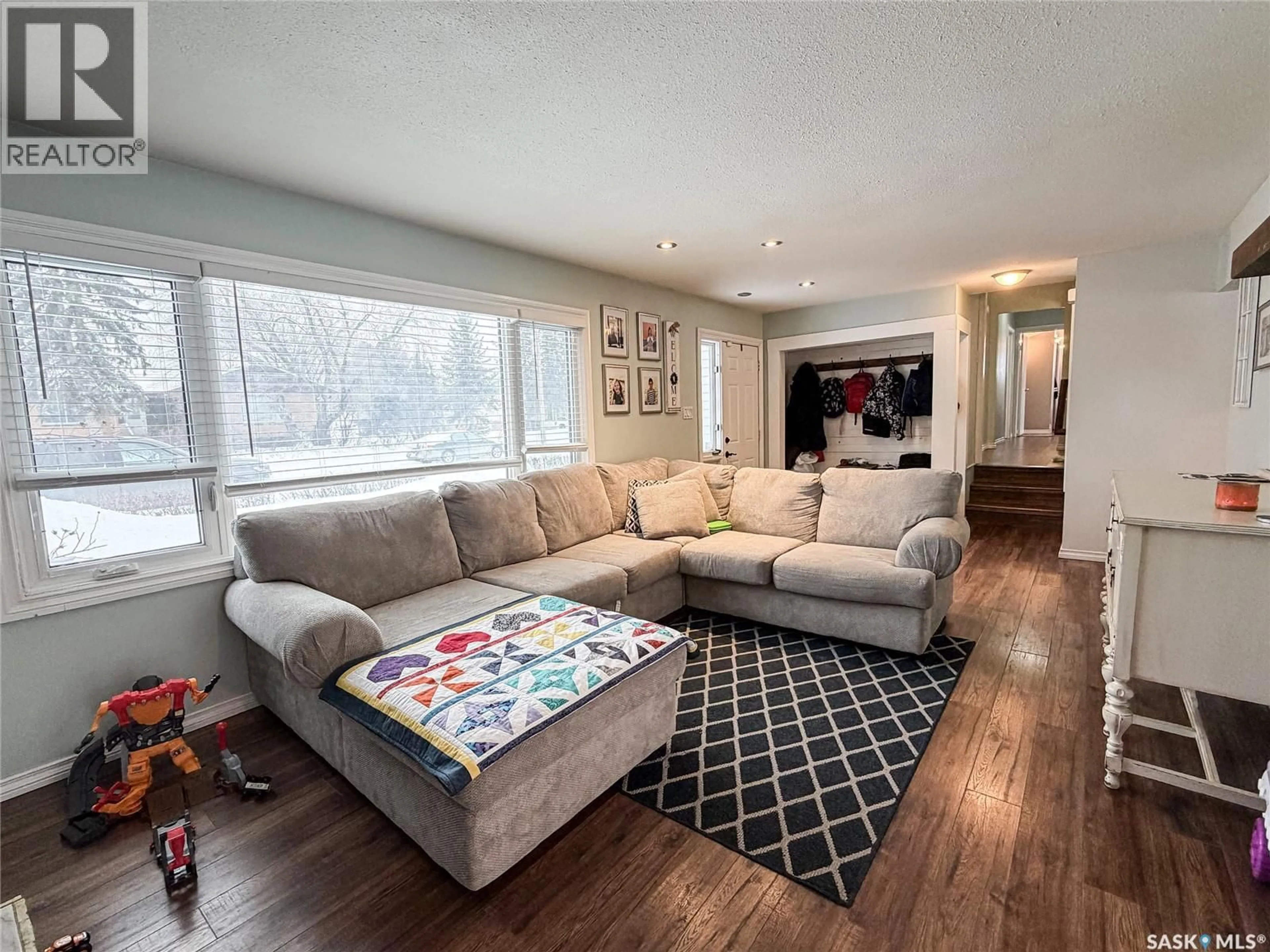 Living room with furniture, unknown for 420 1ST STREET W, Meadow Lake Saskatchewan S9X1E5