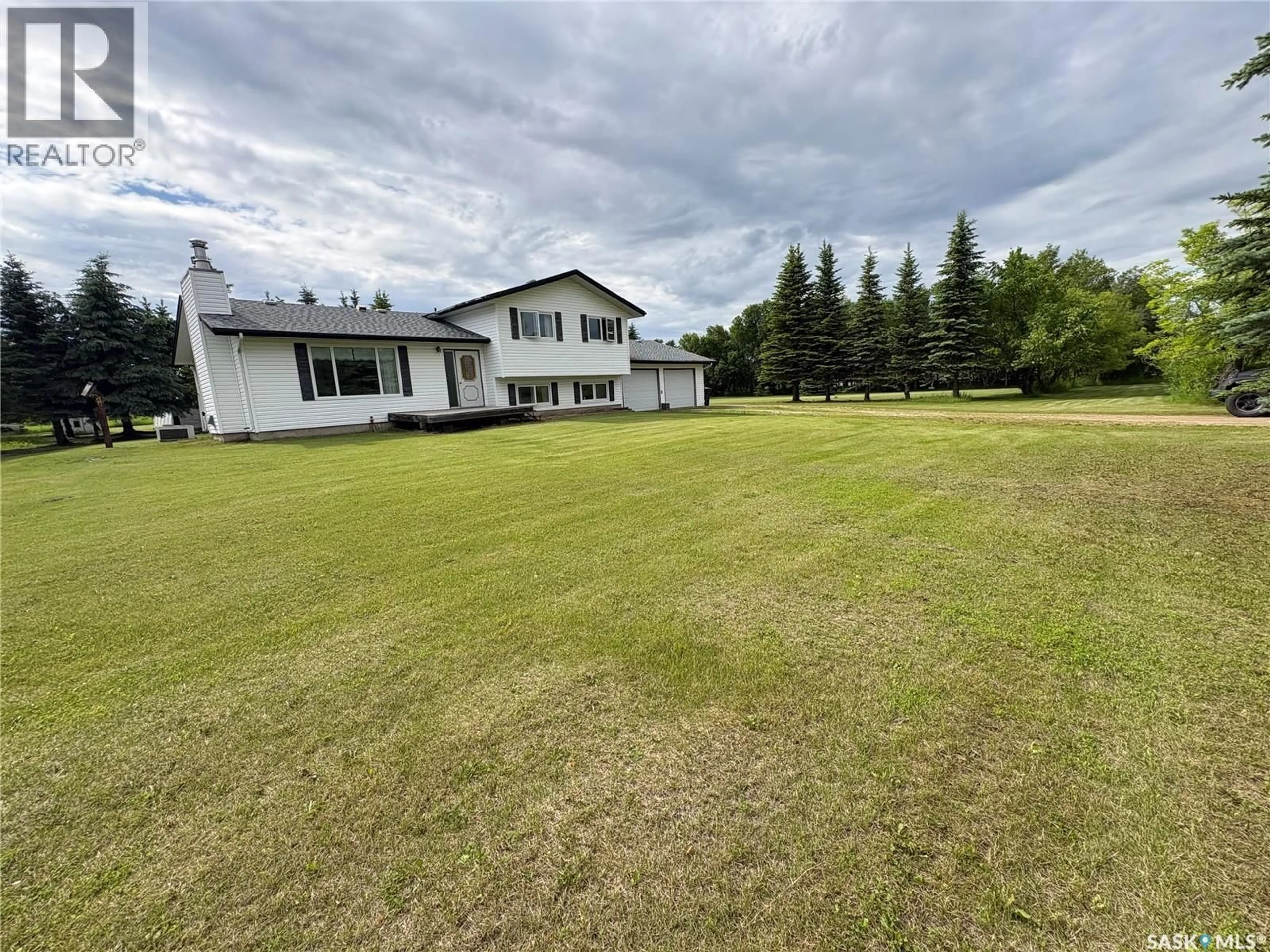 A pic from outside/outdoor area/front of a property/back of a property/a pic from drone, unknown for 136 FRANK AVENUE, Orkney Rm No. 244 Saskatchewan S3N1W8