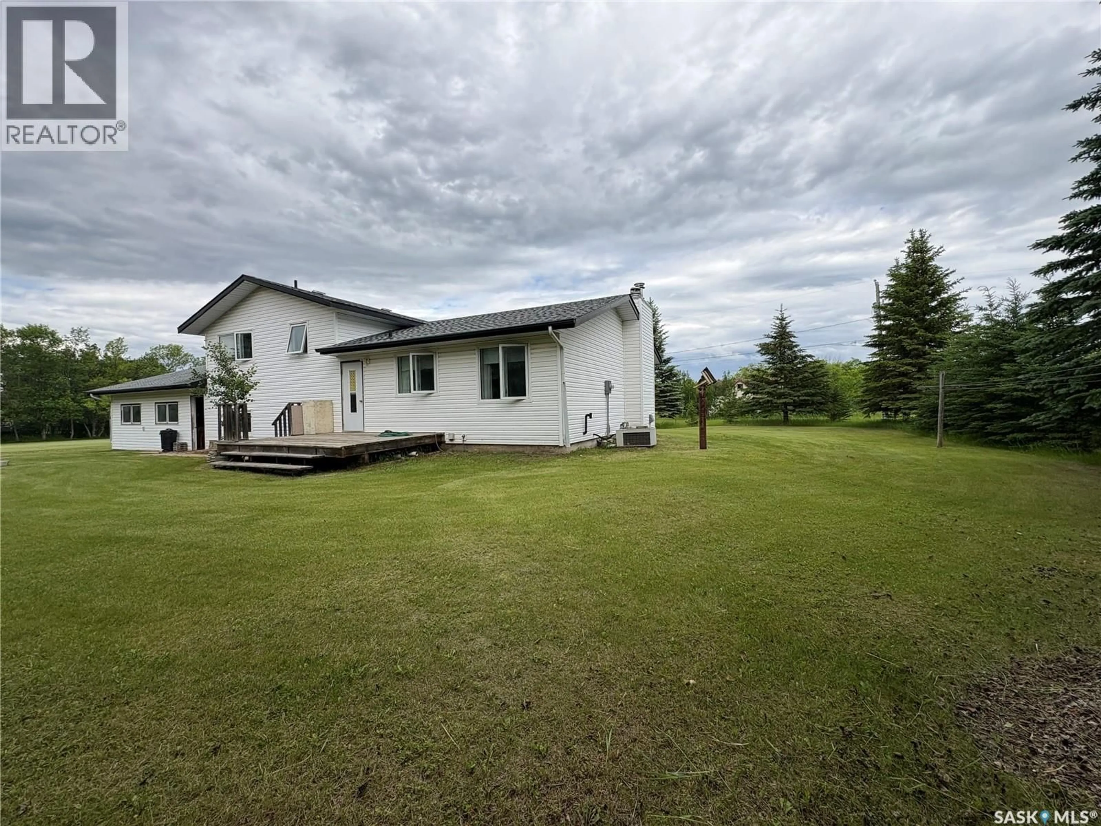 A pic from outside/outdoor area/front of a property/back of a property/a pic from drone, unknown for 136 FRANK AVENUE, Orkney Rm No. 244 Saskatchewan S3N1W8
