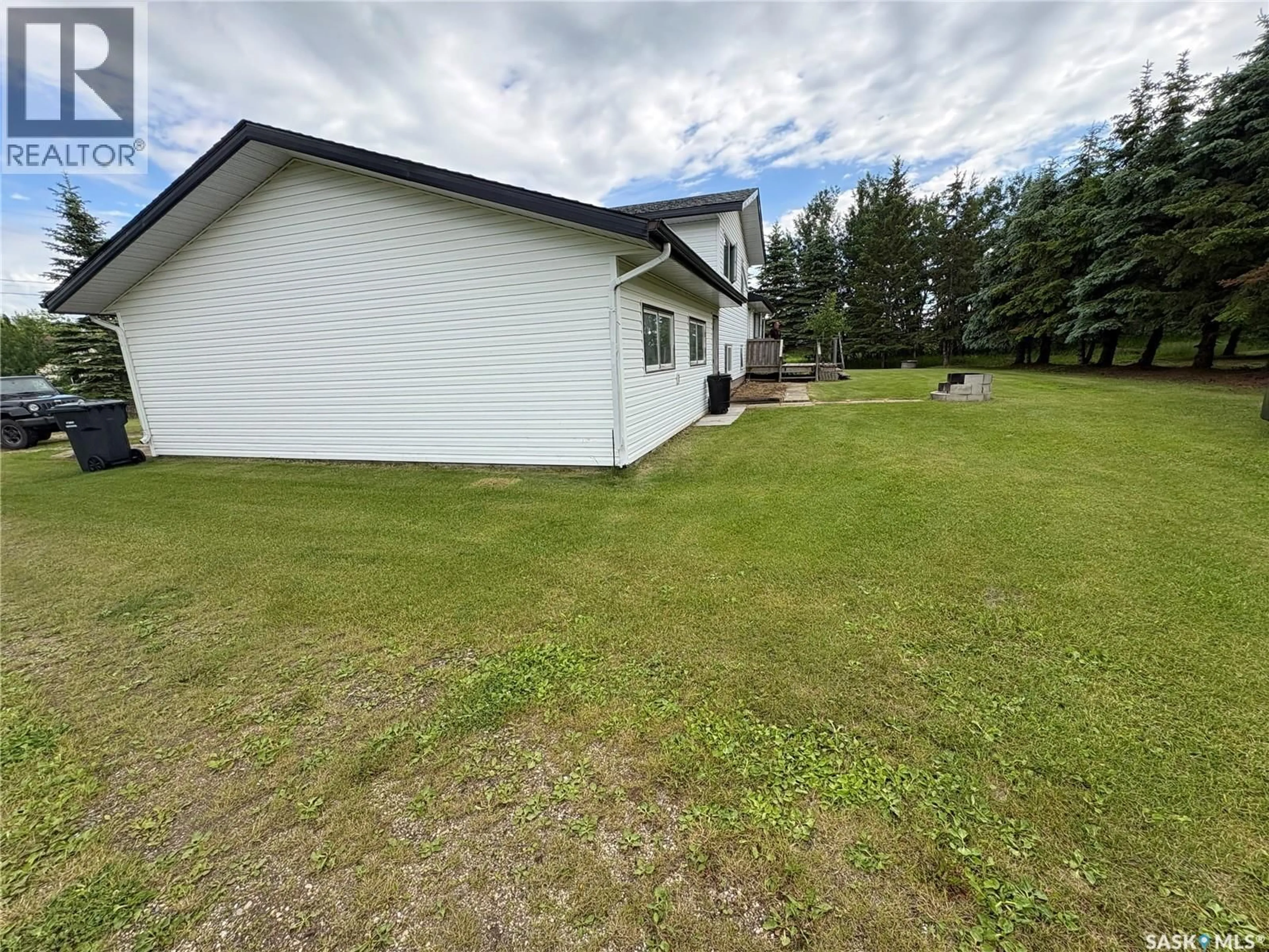 A pic from outside/outdoor area/front of a property/back of a property/a pic from drone, unknown for 136 FRANK AVENUE, Orkney Rm No. 244 Saskatchewan S3N1W8