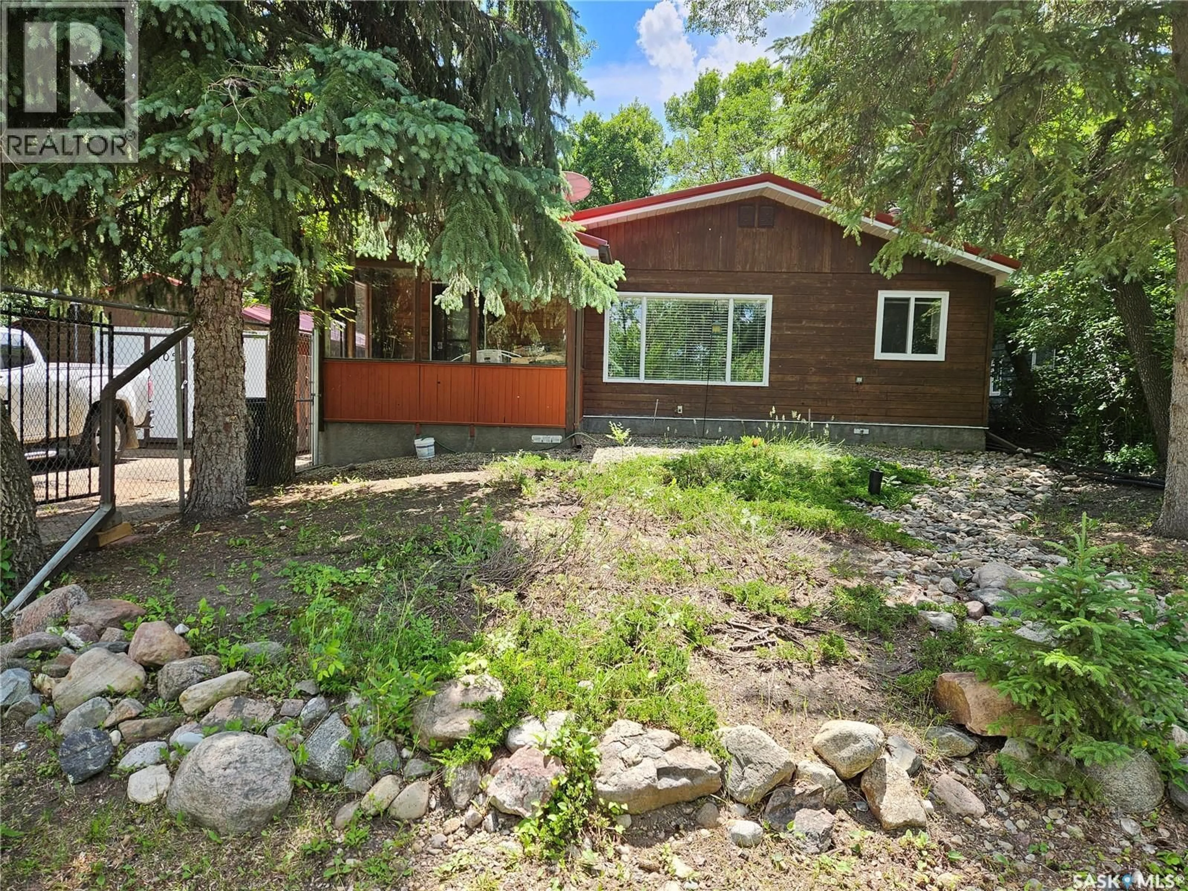Unknown for 1105 6TH AVENUE, Regina Beach Saskatchewan S0G4C0