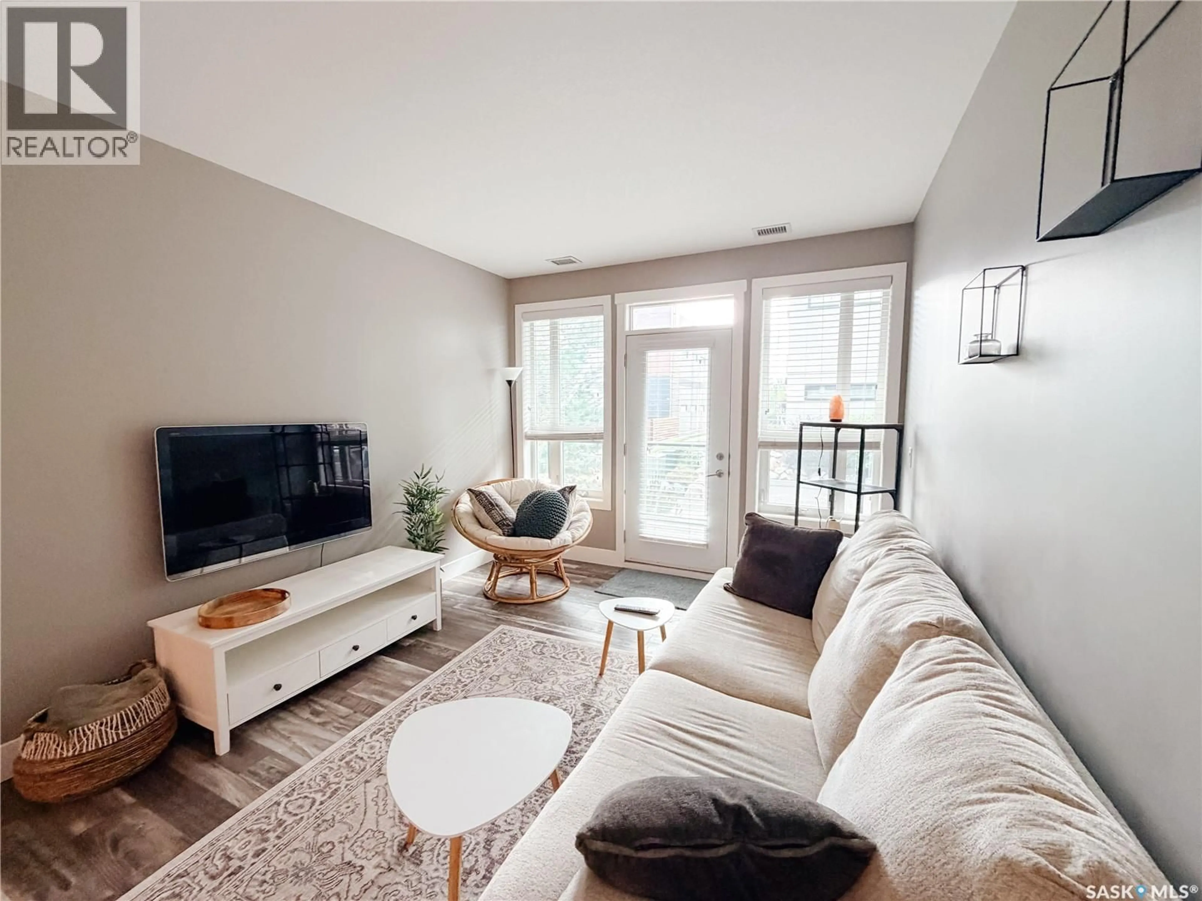 Living room with furniture, unknown for 415 - 115 MANINGAS BEND, Saskatoon Saskatchewan S7W0T6