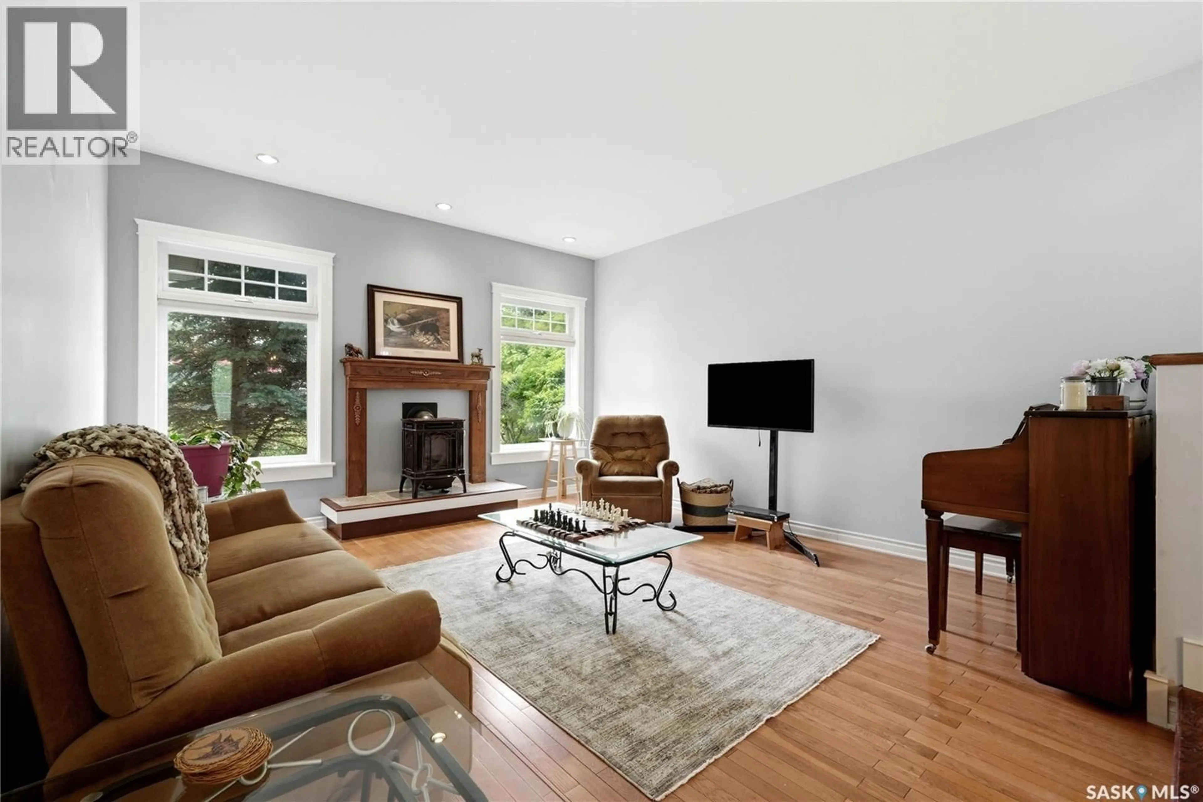 Living room with furniture, unknown for 155 QU'APPELLE DRIVE, Lumsden Saskatchewan S0G3C0