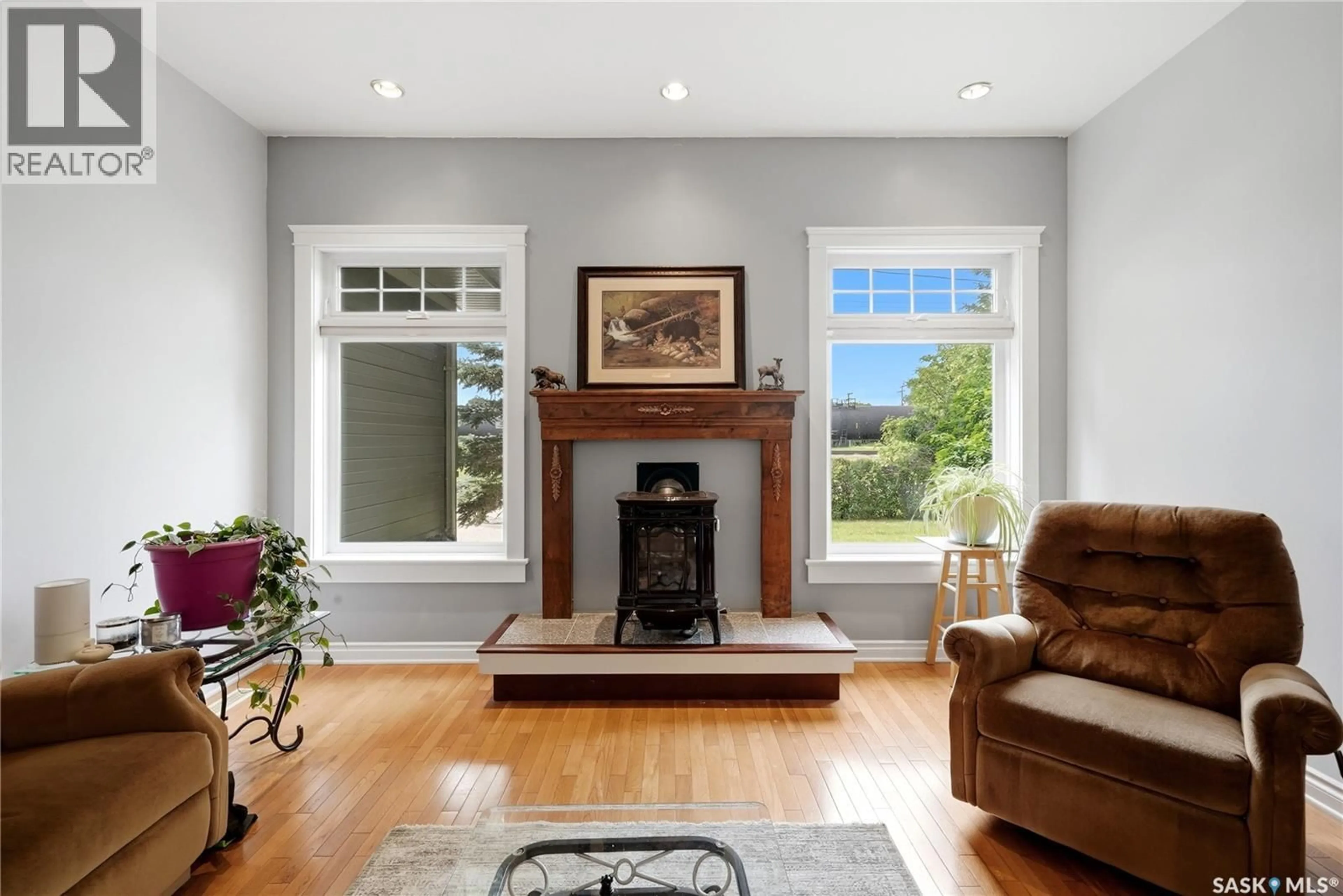 Living room with furniture, unknown for 155 QU'APPELLE DRIVE, Lumsden Saskatchewan S0G3C0